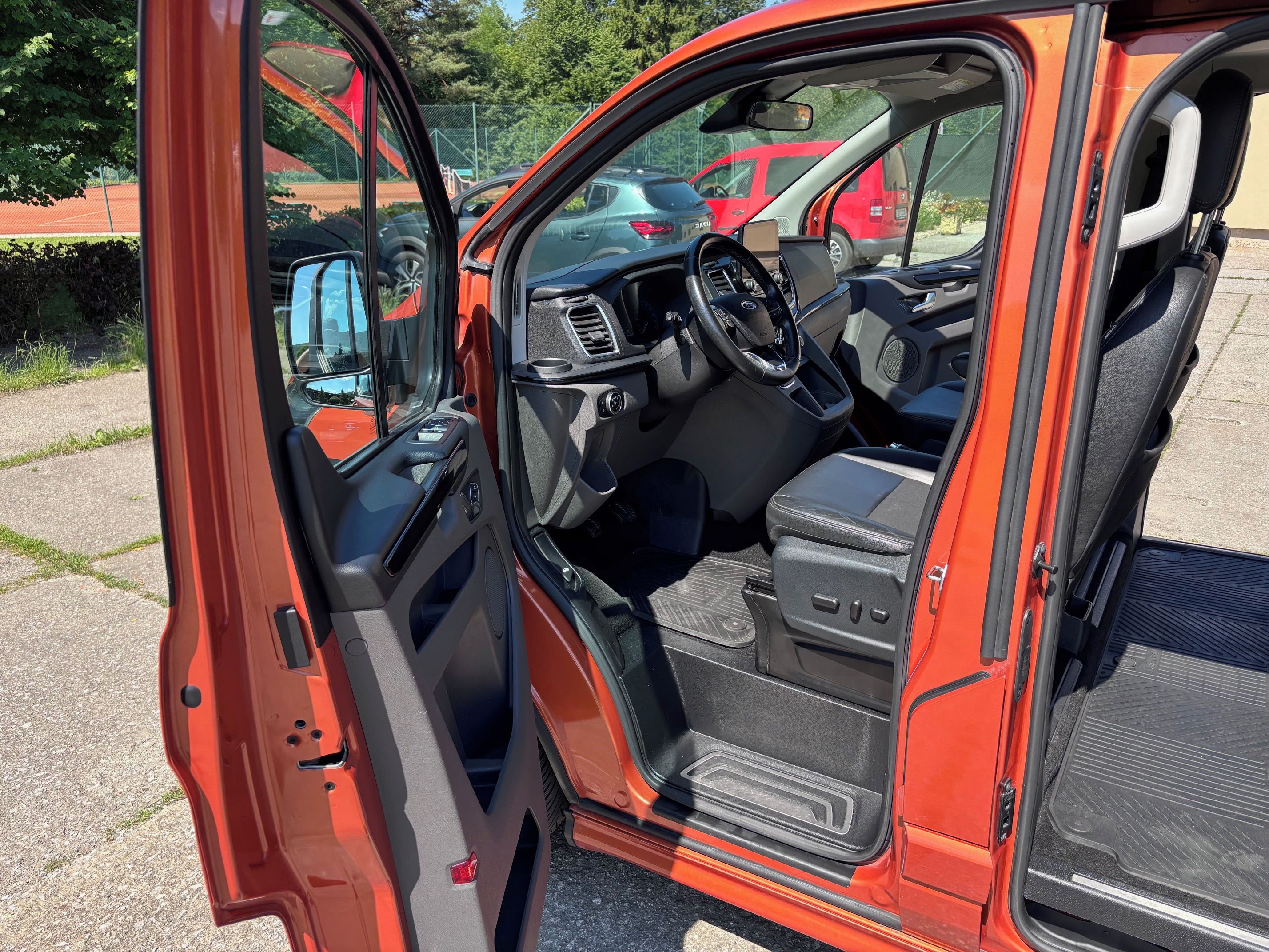 Ford Tourneo Custom, L2Sport 2.0 Orange Glow, 2018, - fotka 6