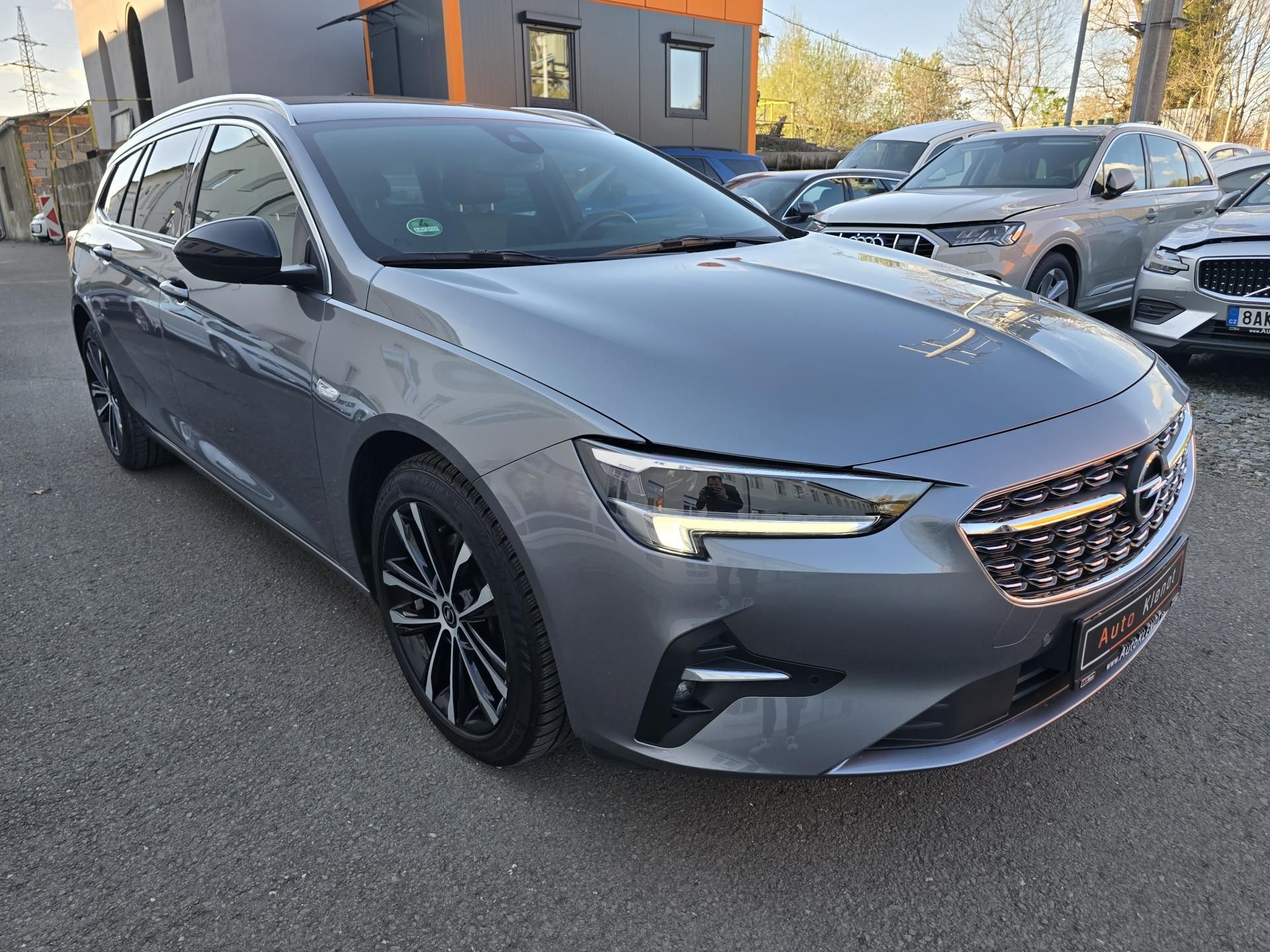Opel Insignia, 2,0D 128kW 4x4 AUT Ultimate ST - fotka 2