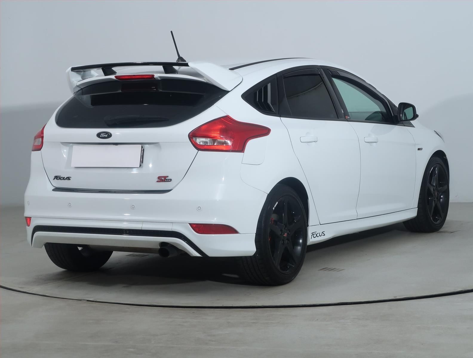 Ford Focus, 1.5 EcoBoost - fotka 5