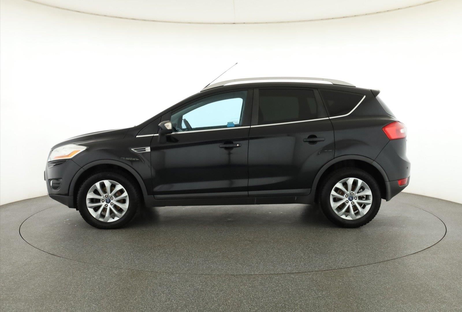 Ford Kuga, 2.0 TDCi, Kožené sedačky - fotka 3