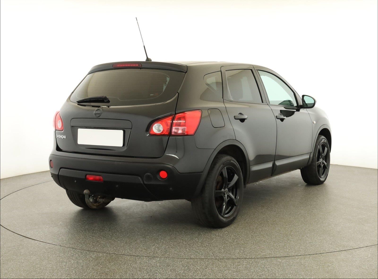 Nissan Qashqai, 1.6, Tažné, Automatická klima - fotka 5