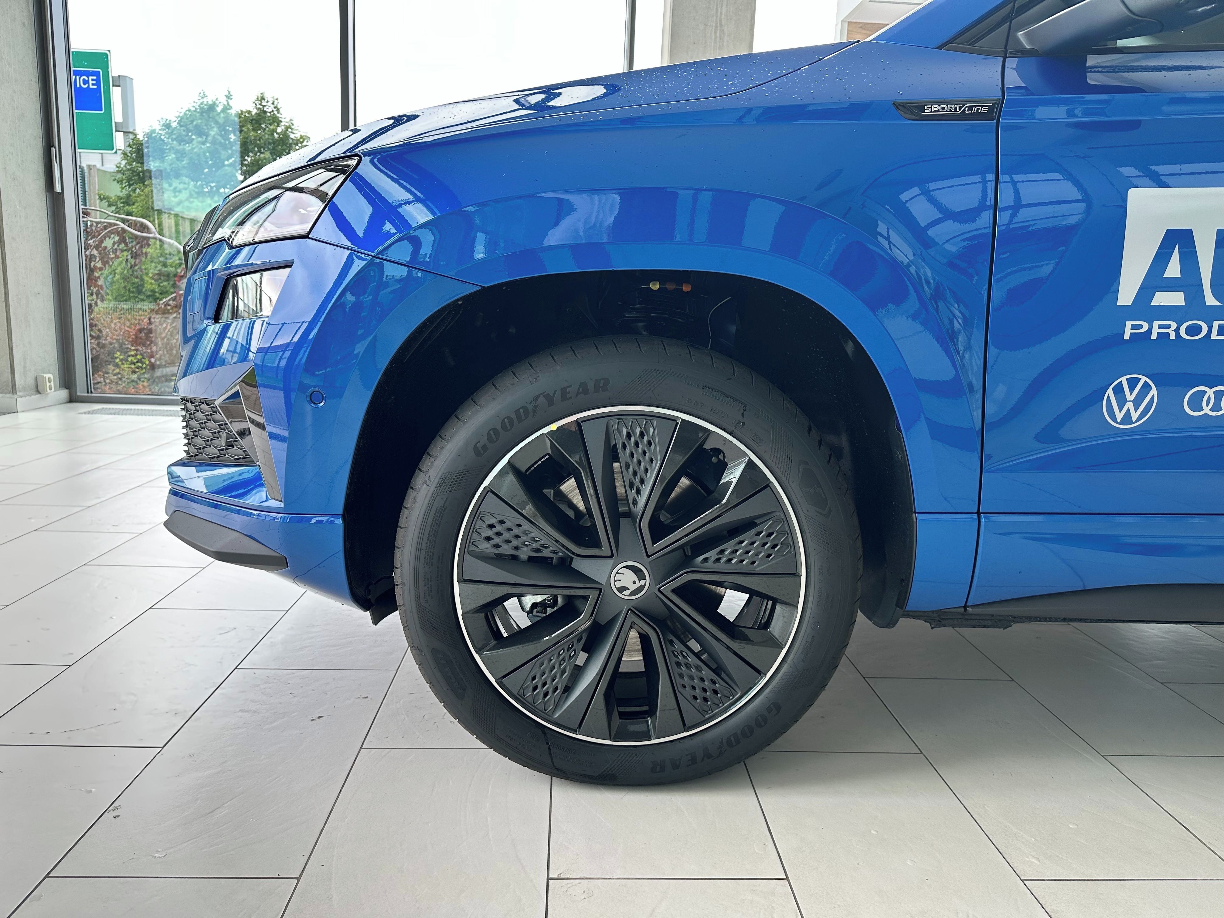 Škoda Karoq, 2,0 TDI 110 kW DSG SportLine - fotka 4