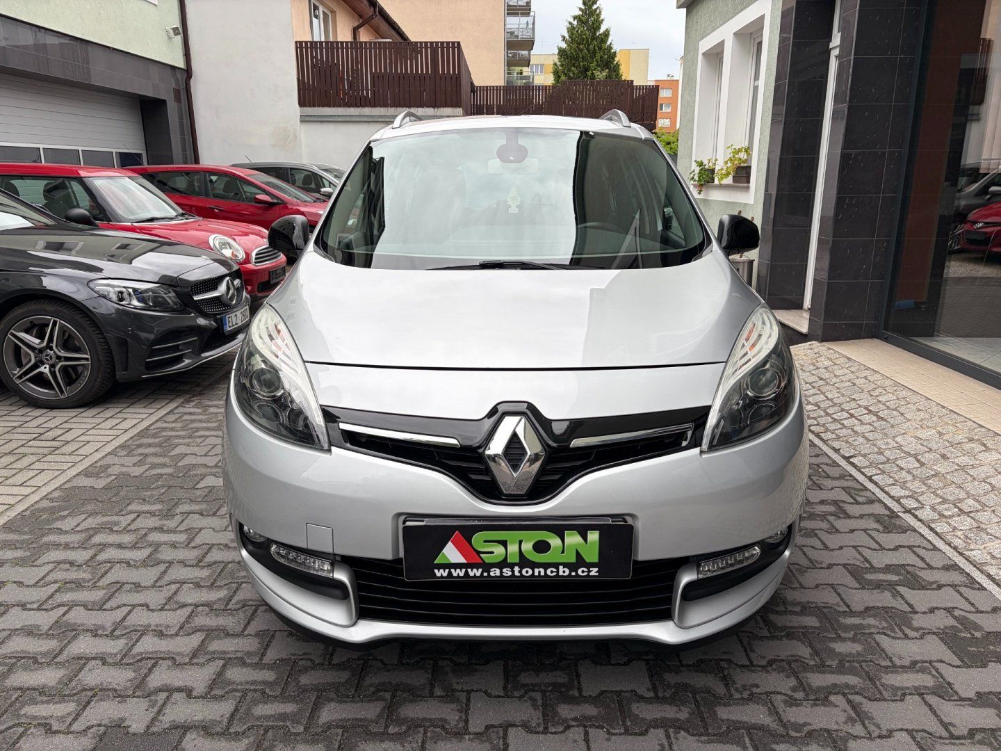 Renault Grand Scénic, 1,5 Dci 81kW, seviska, navi - fotka 2