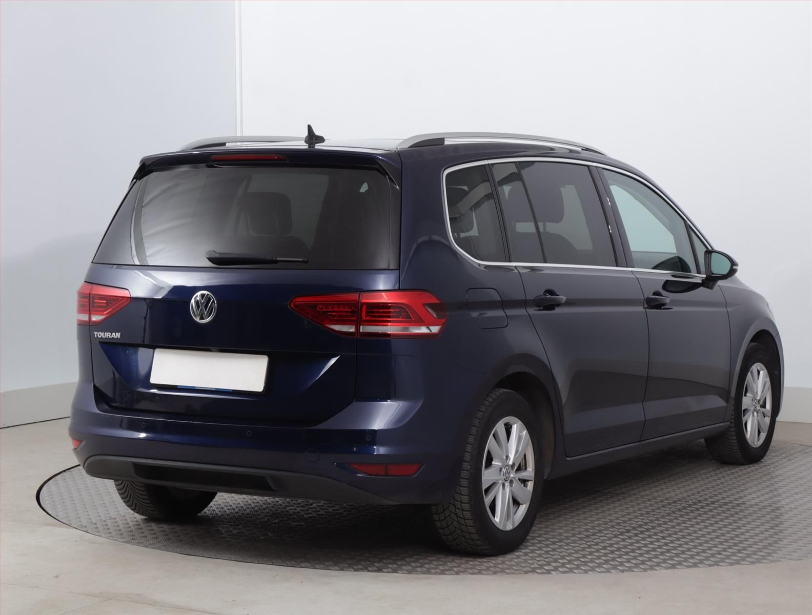 Volkswagen Touran, 1.5 TSI, Highline, Automat - fotka 5