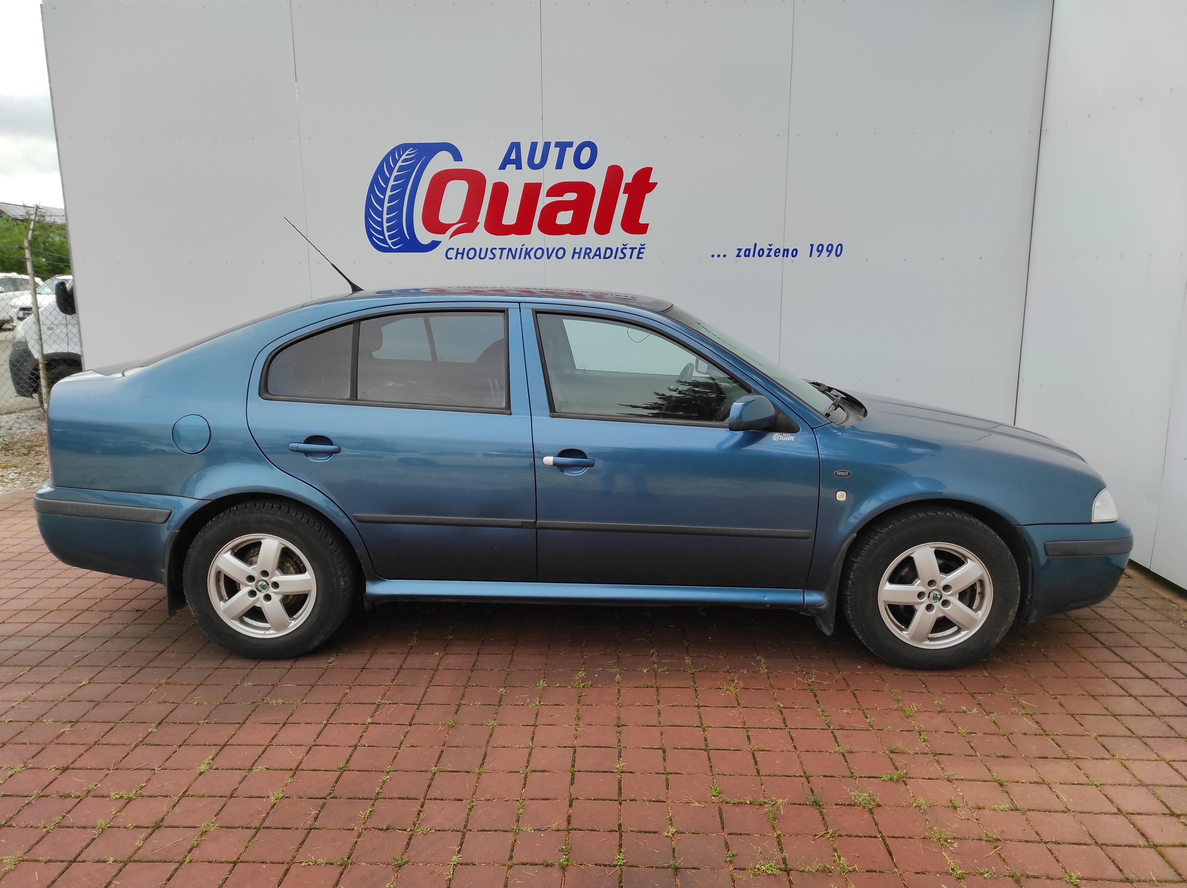 Škoda Octavia, 1.6 MPi ČR, KLIMA, ZÁVĚS - fotka 4
