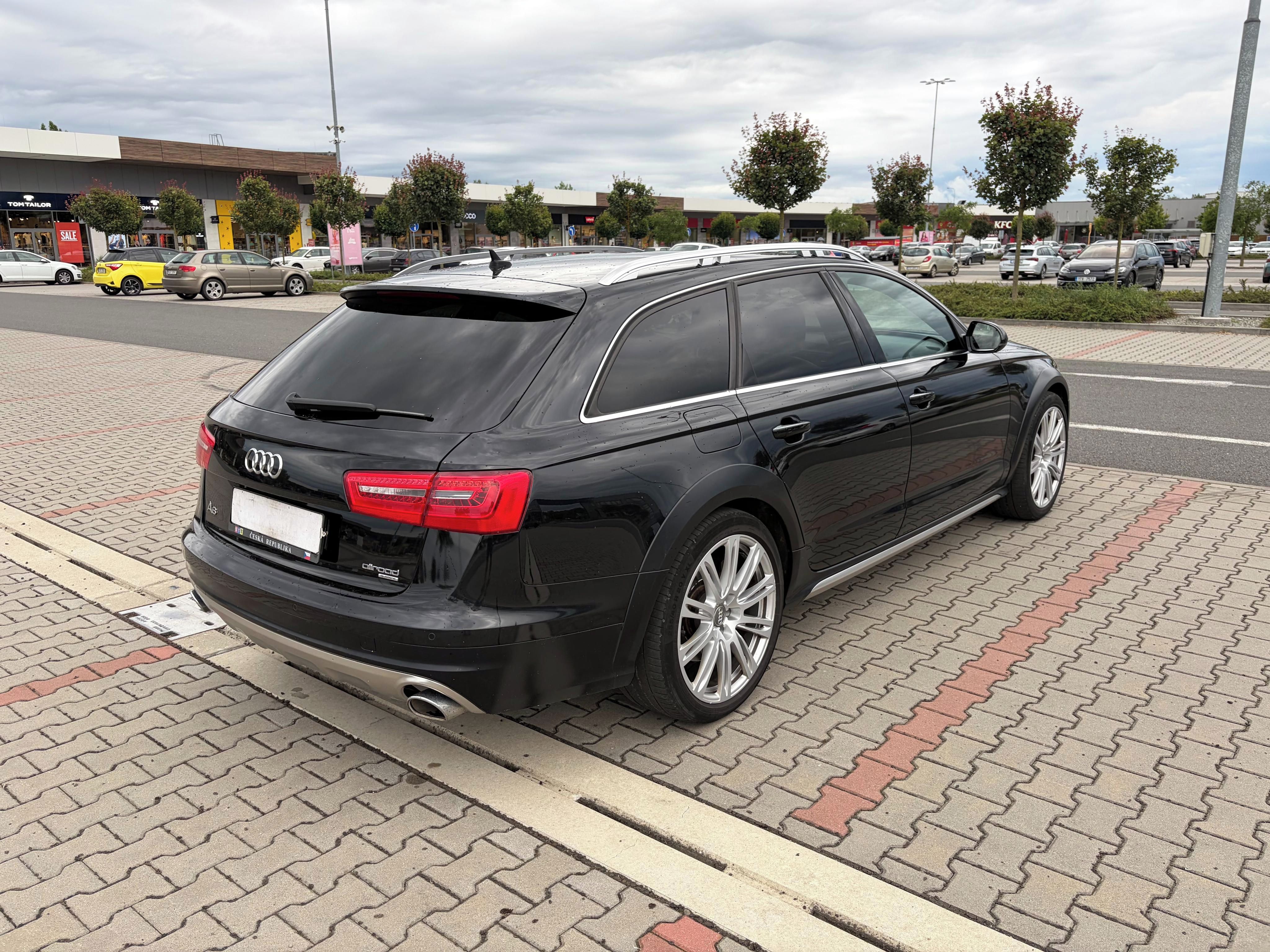 Audi A6 allroad, 3.0 TDi 230kw 4x4 TZ serviska - fotka 3