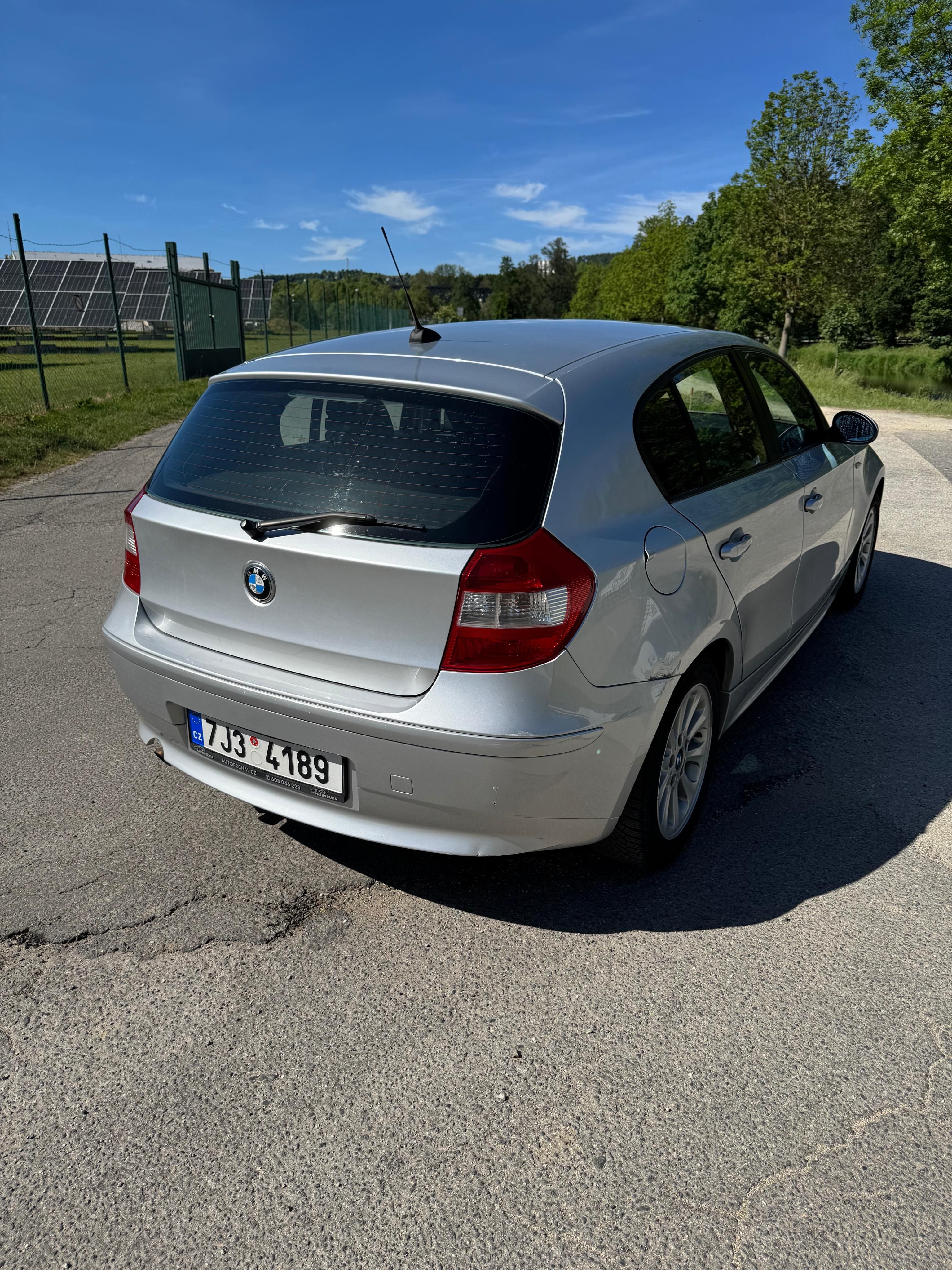 BMW Řada 1, 1.6 - fotka 6