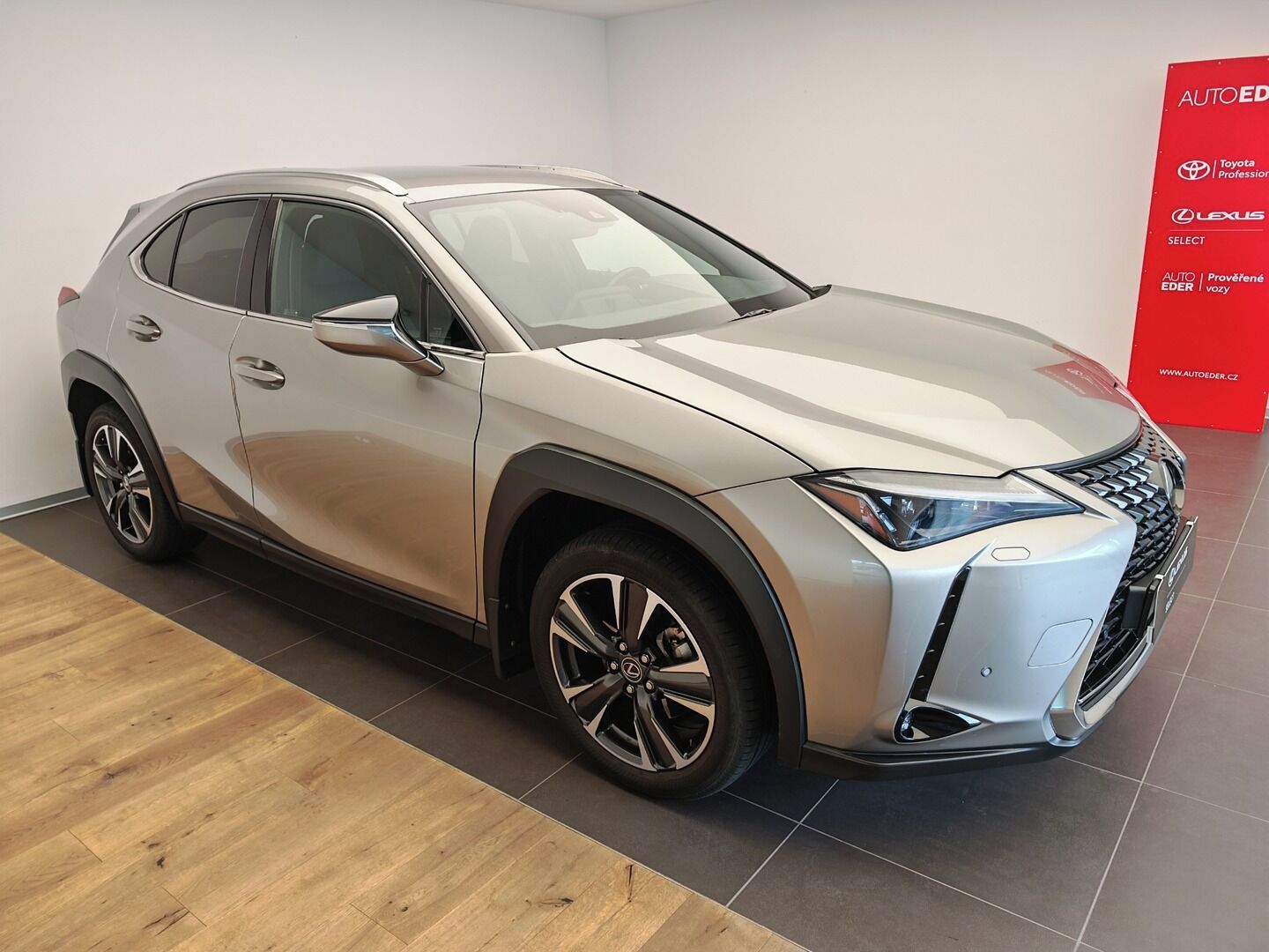 Lexus UX 250h, 250h 2WD Business Edition - fotka 3