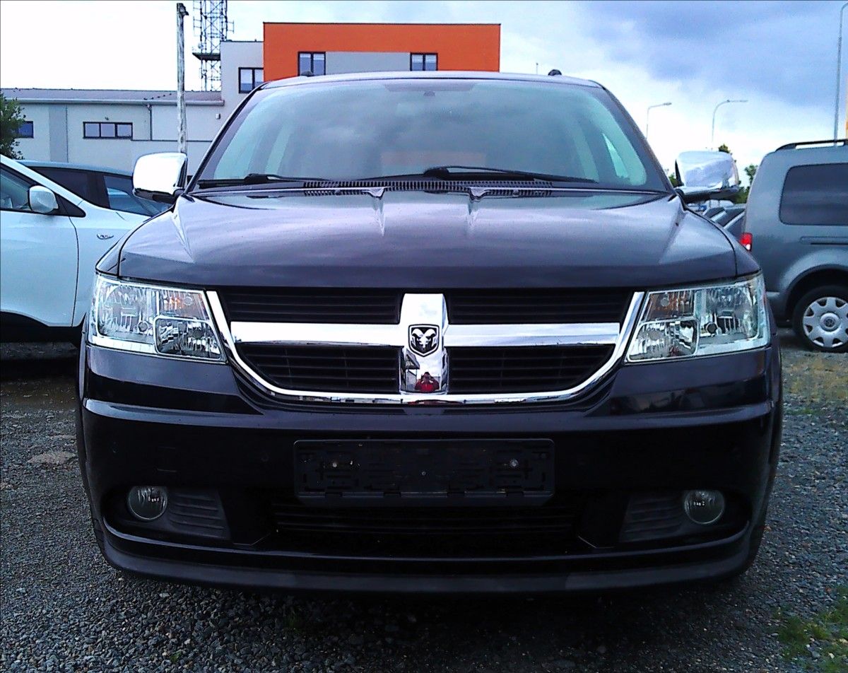 Dodge Journey, 2,4   i  SXT DUAL VVT SERVISKA - fotka 3