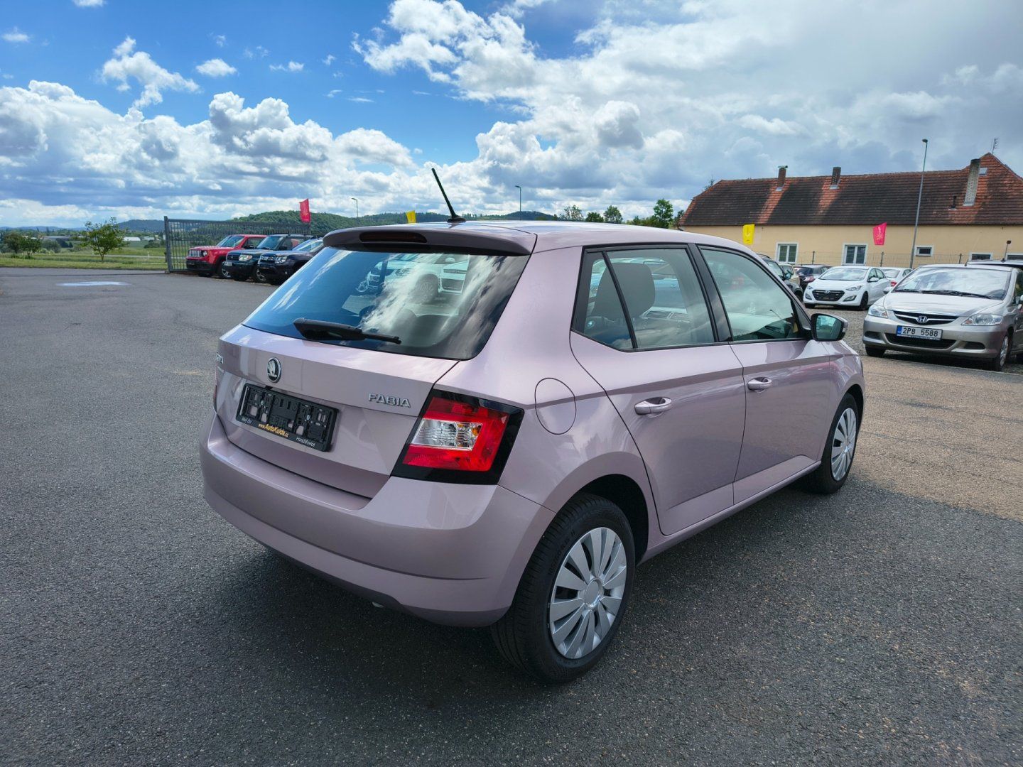 Škoda Fabia, 1,0l,44kW,klima, kamera - fotka 5