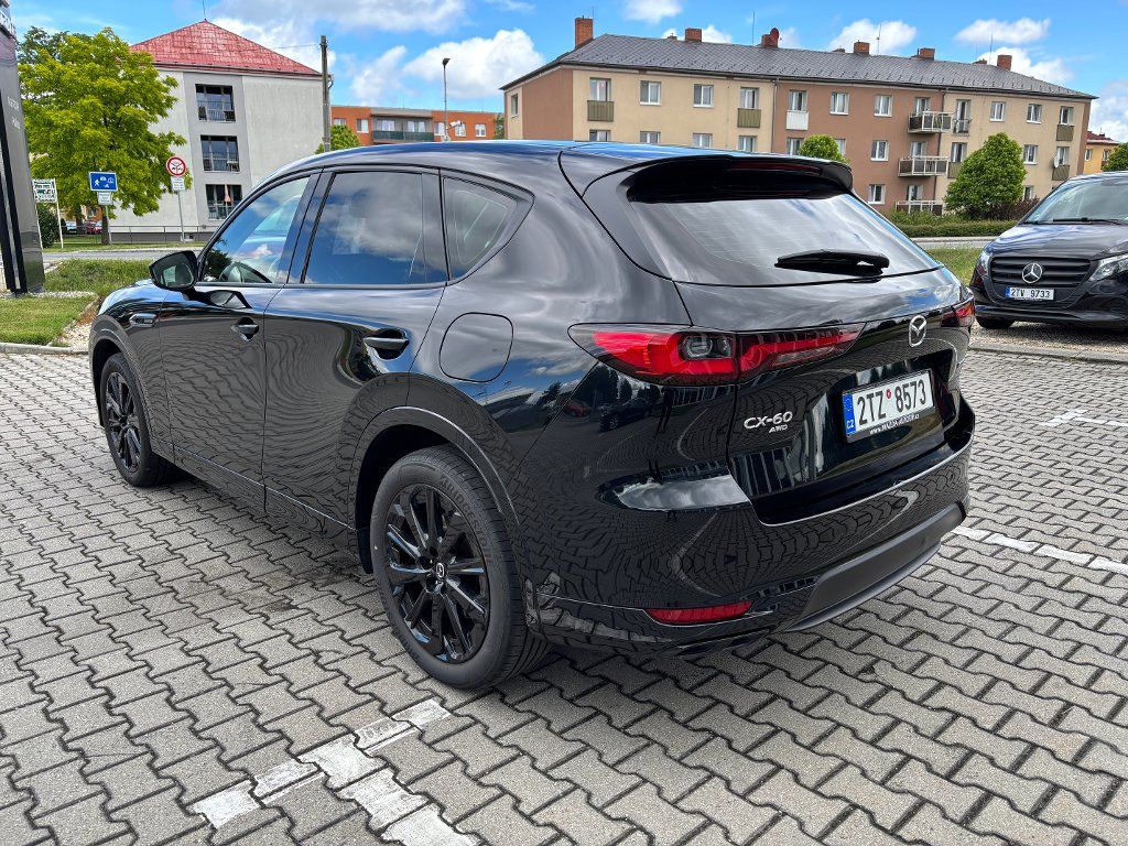 Mazda CX-60, 3,3sky D254 8AT AWD HOMURA + t - fotka 5