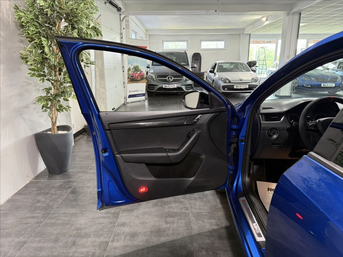 Škoda Octavia, 2,0   TSI RS 162 kW DSG CHALLE - fotka 6
