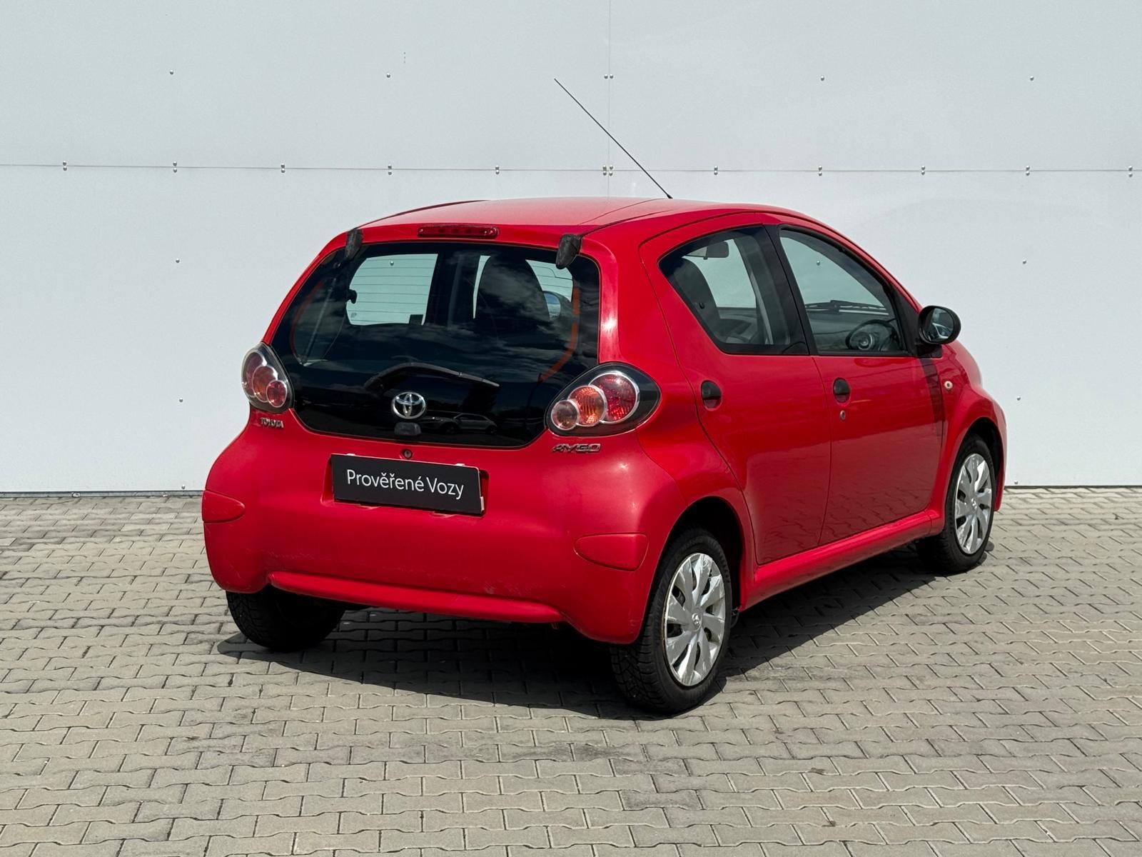 Toyota Aygo, 1.0 VVT-i Base Cool - fotka 2
