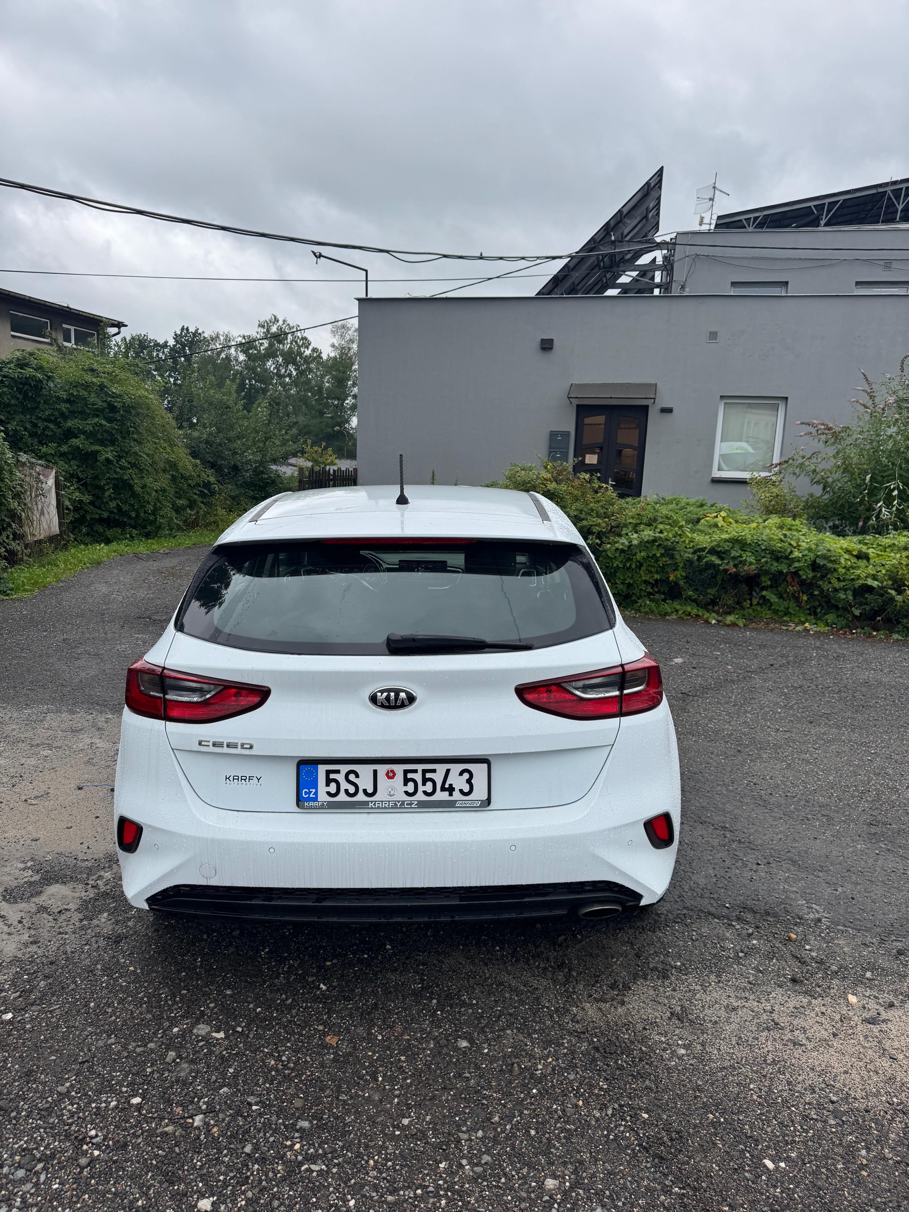 Kia Cee´d, 1.6 CRDi , CZ, 1. Majitel - fotka 4