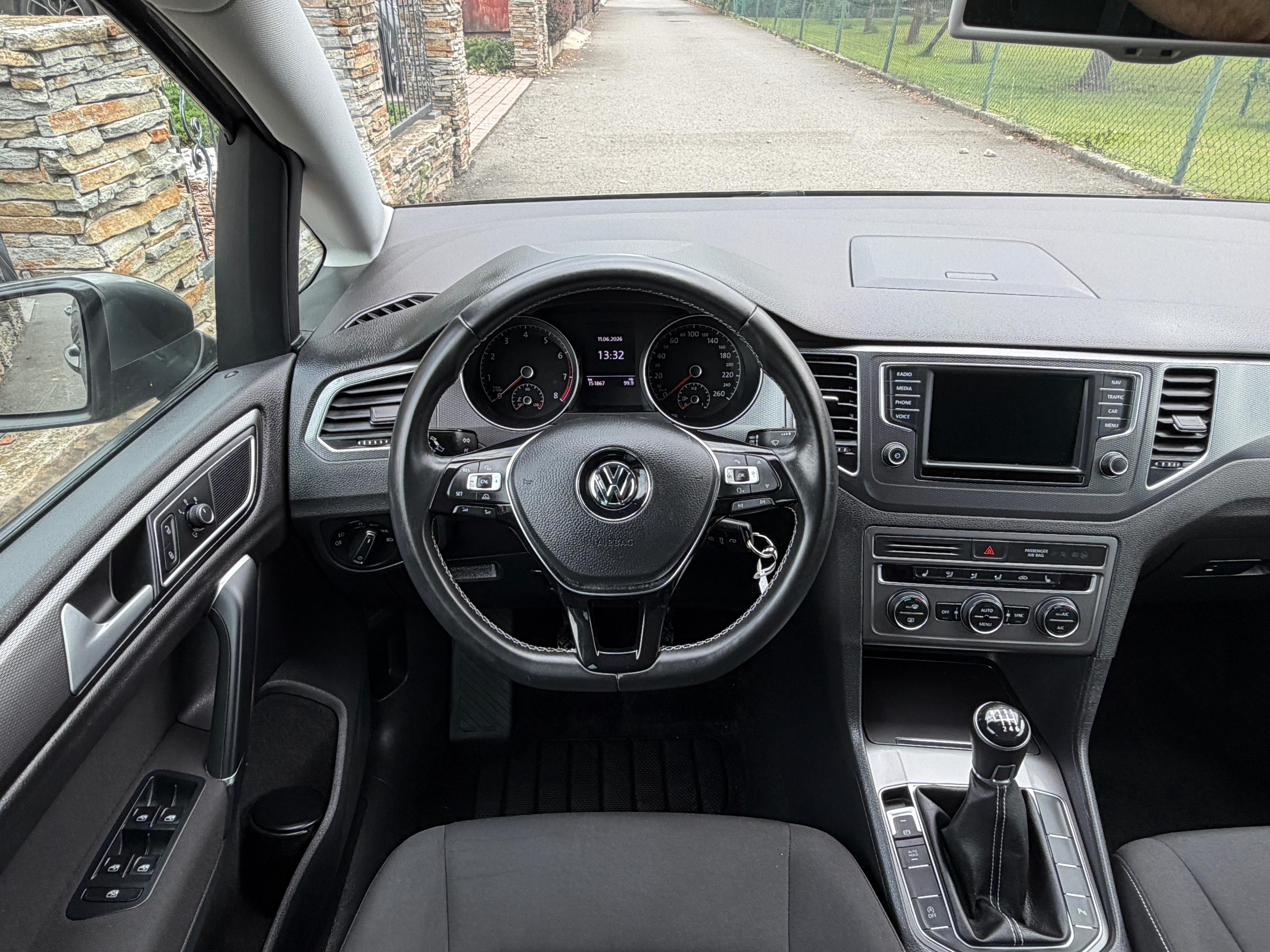 Volkswagen Golf Sportsvan, 1.2 TSI 81KW LOUNGE - fotka 5