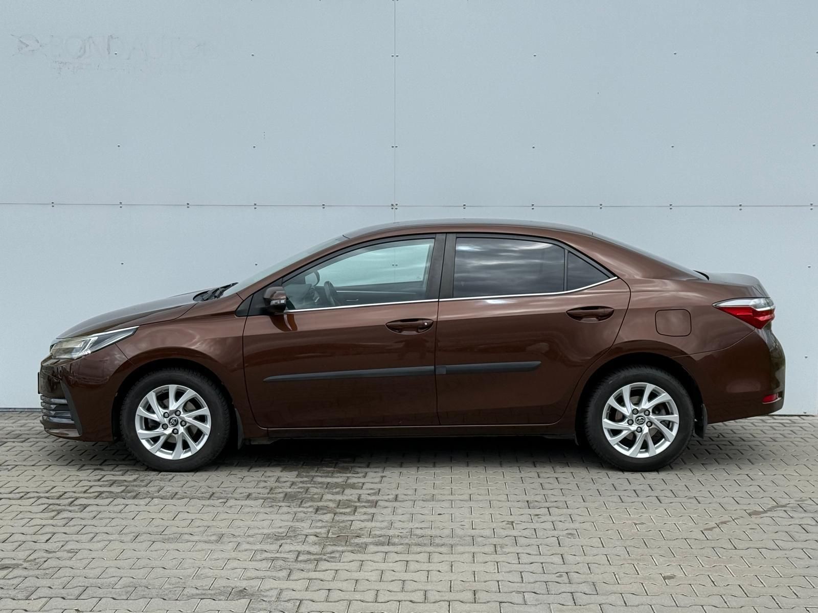 Toyota Corolla, 1.6 VVT-i Active Trend - fotka 3