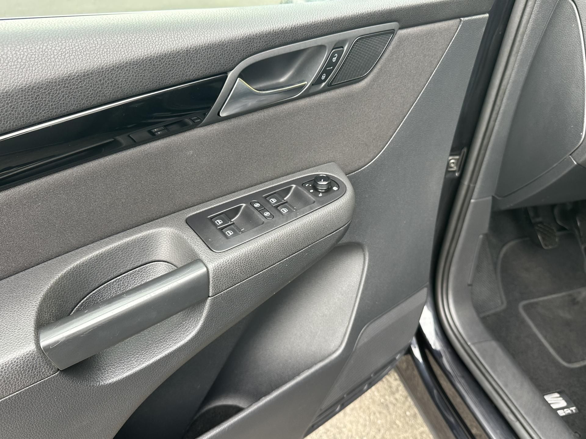 Seat Alhambra, STYLE 1.4/110kW*7.Míst.*2.Maj. - fotka 5