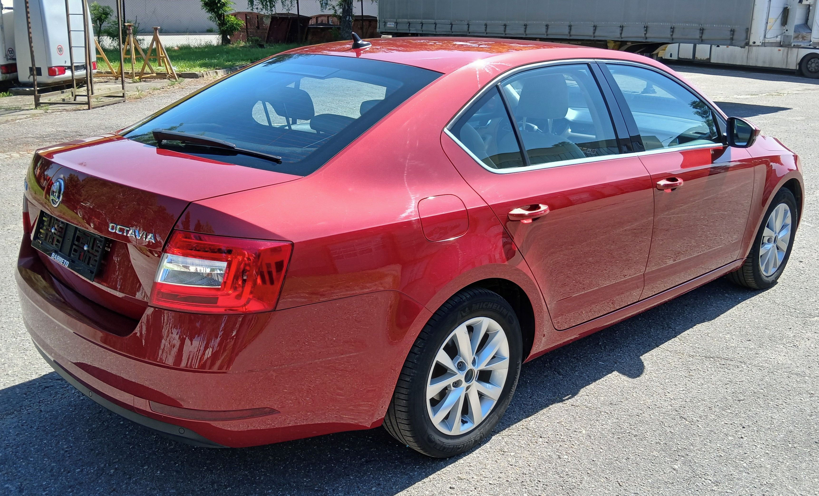 Škoda Octavia, TSi DSG STYLE - fotka 5