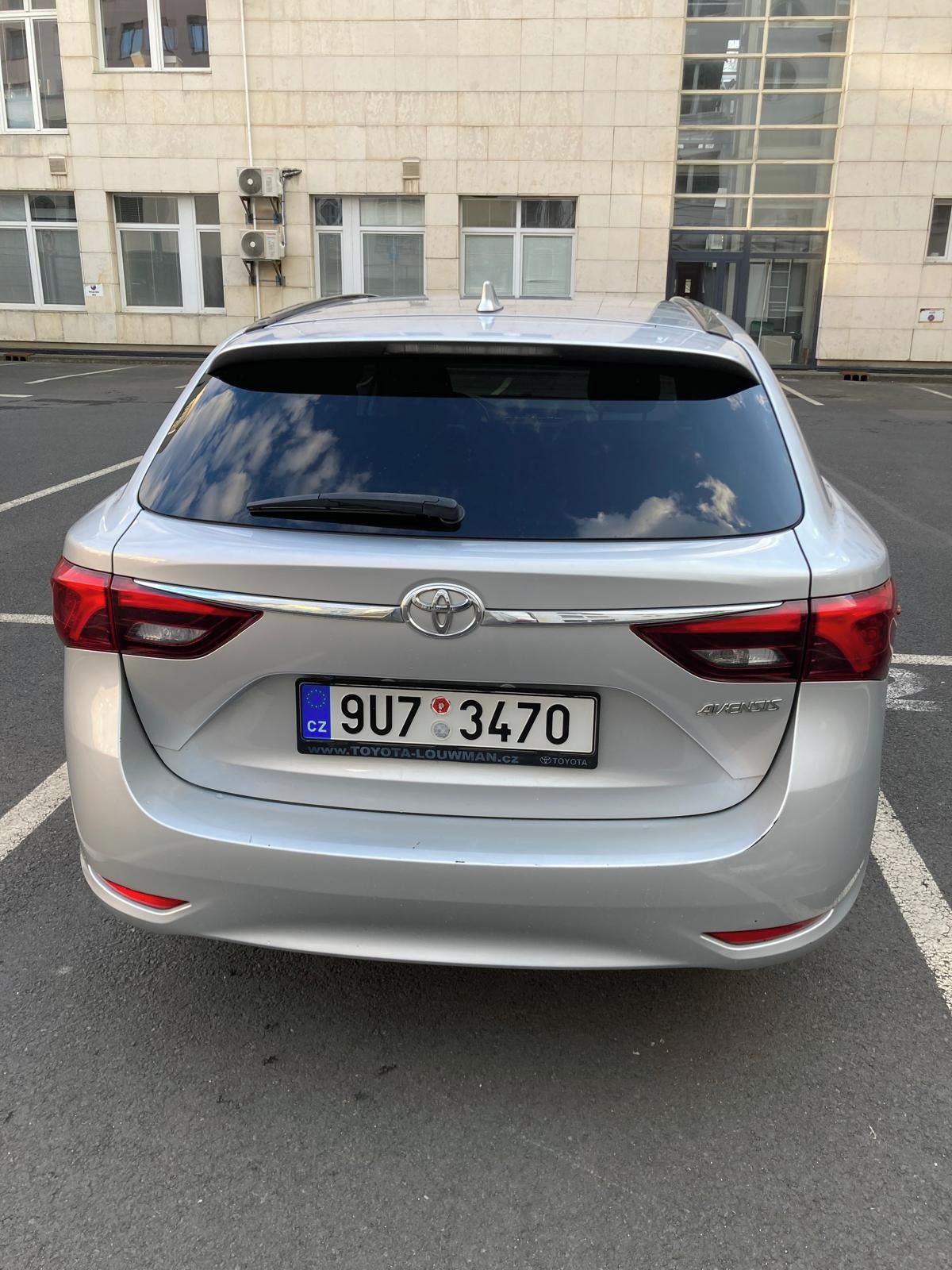 Toyota Avensis, Automat - fotka 4