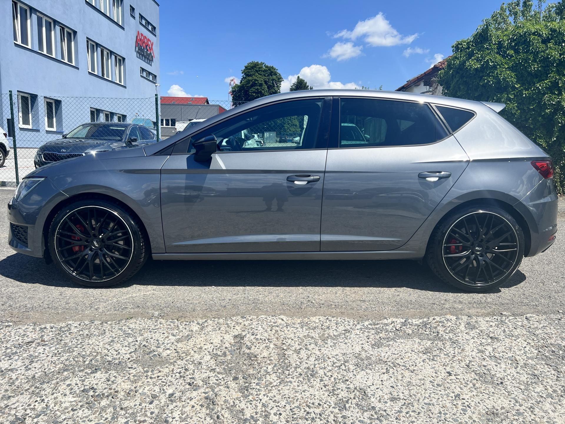 Seat Leon, Cupra 280 2.0TSi DSG KŮŽE ALU - fotka 4