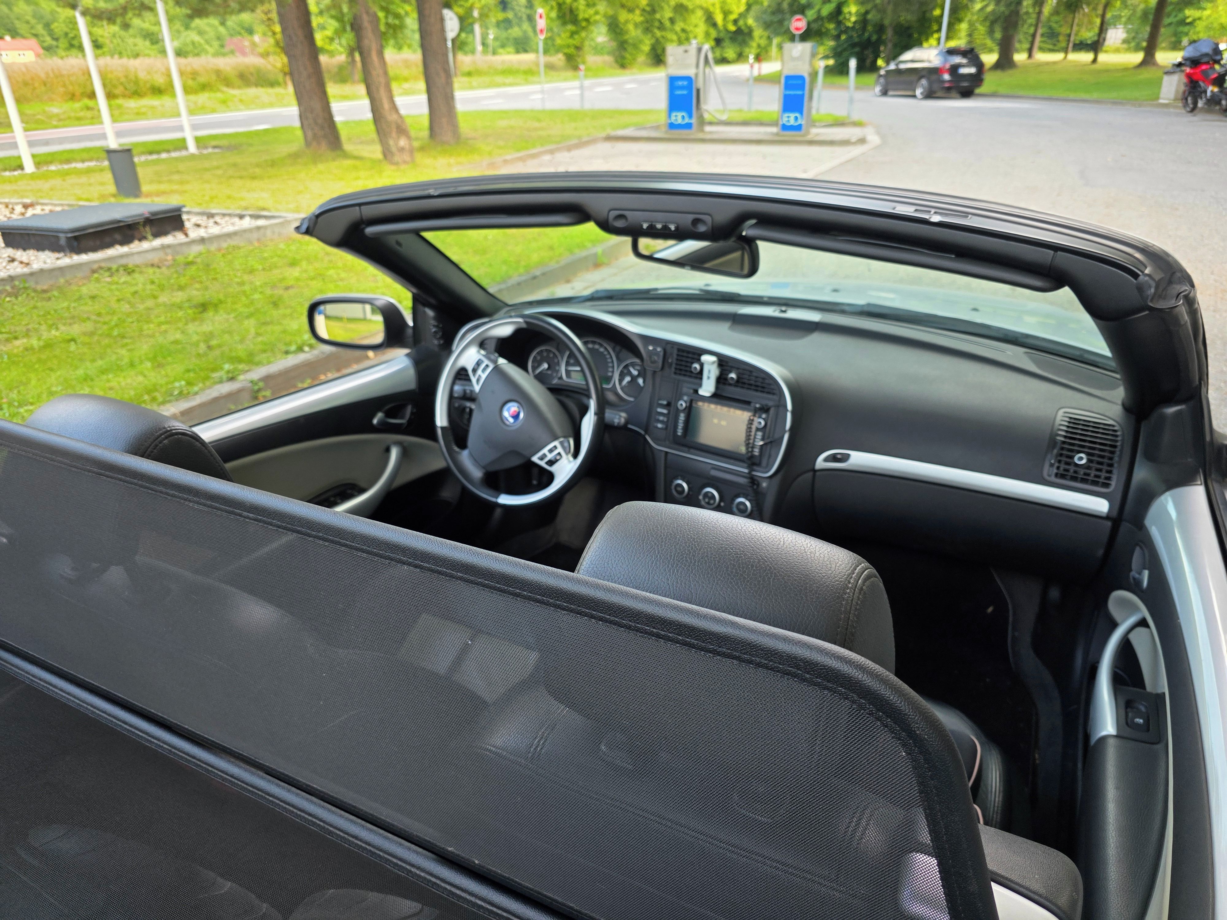 Saab 9-3, Saab 9-3 cabrio 2,8V6 Turbo AT - fotka 6