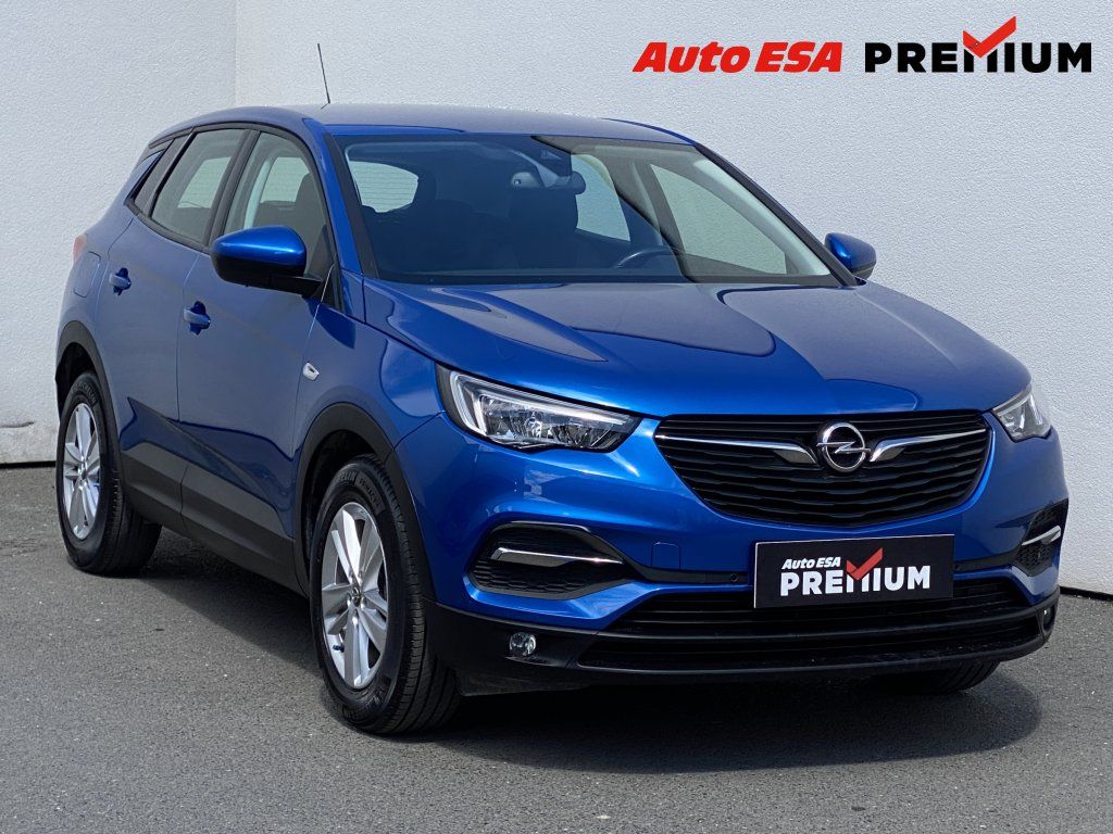 Opel Grandland X, 1.2 T,1.maj,ČR,Edition