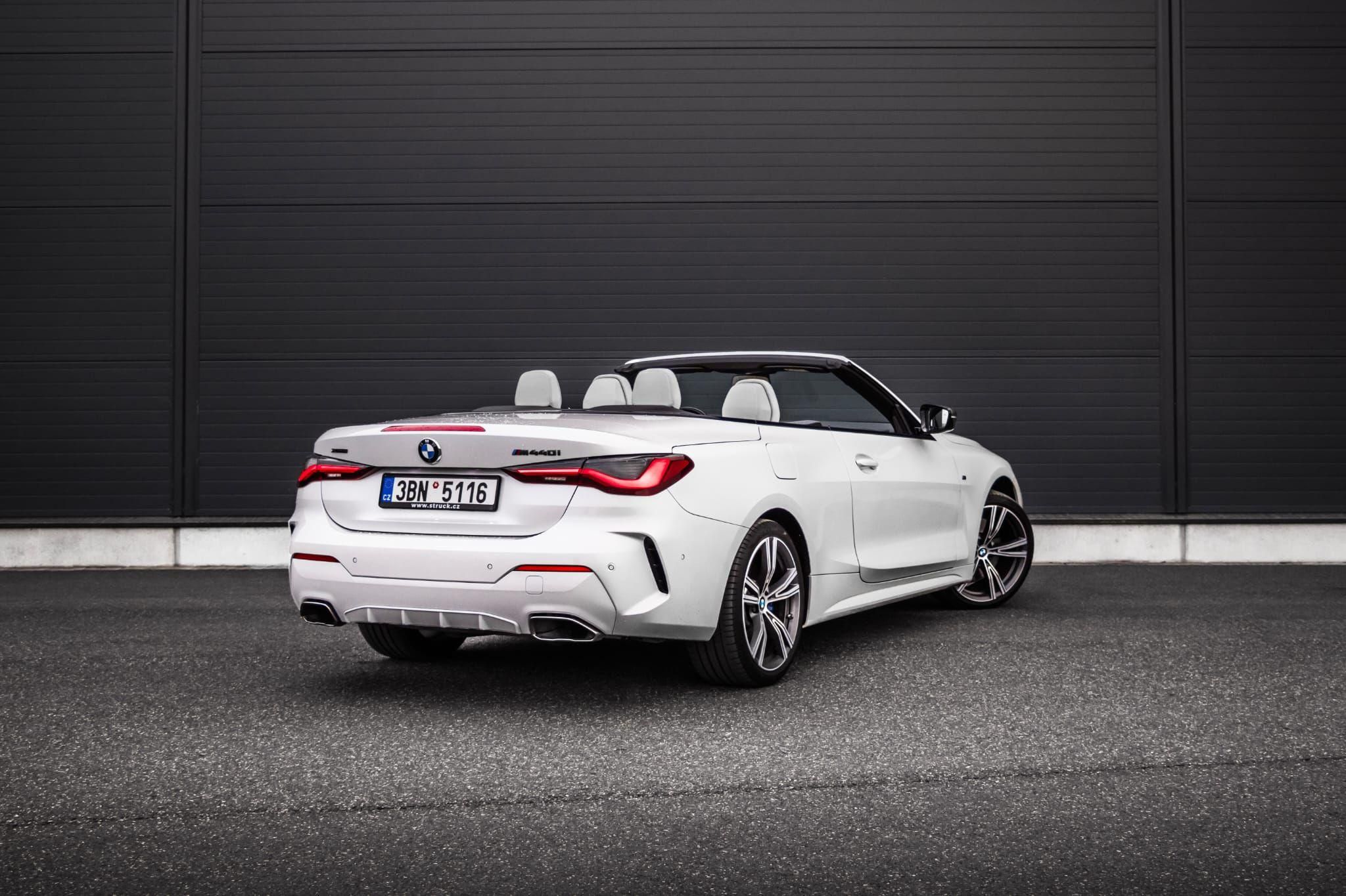 BMW Řada 4, M 440i x Drive kabriolet - fotka 3