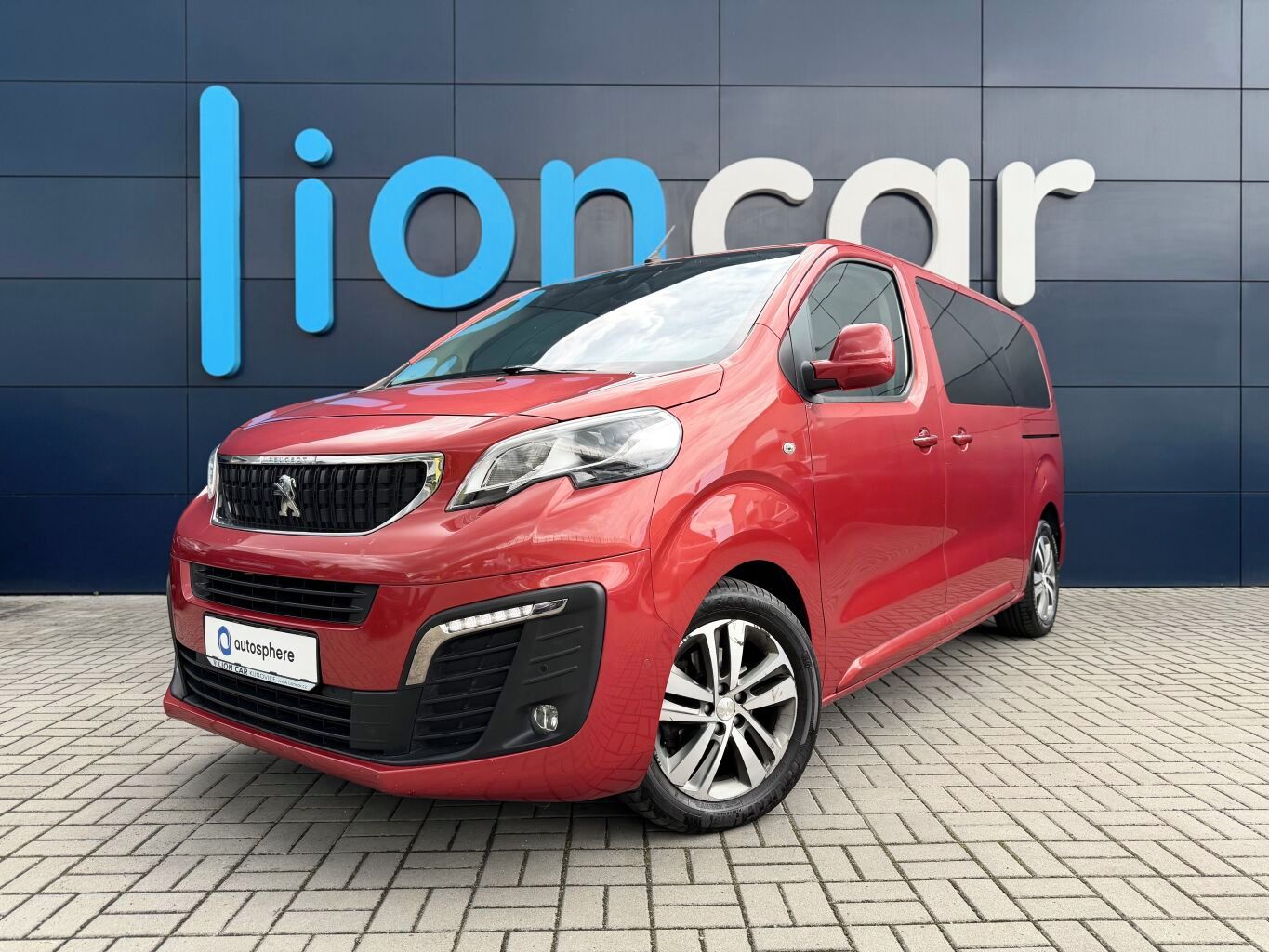 Peugeot Traveller, ALLURE L2 2.0 BlueHDi 180 EAT8 - fotka 3