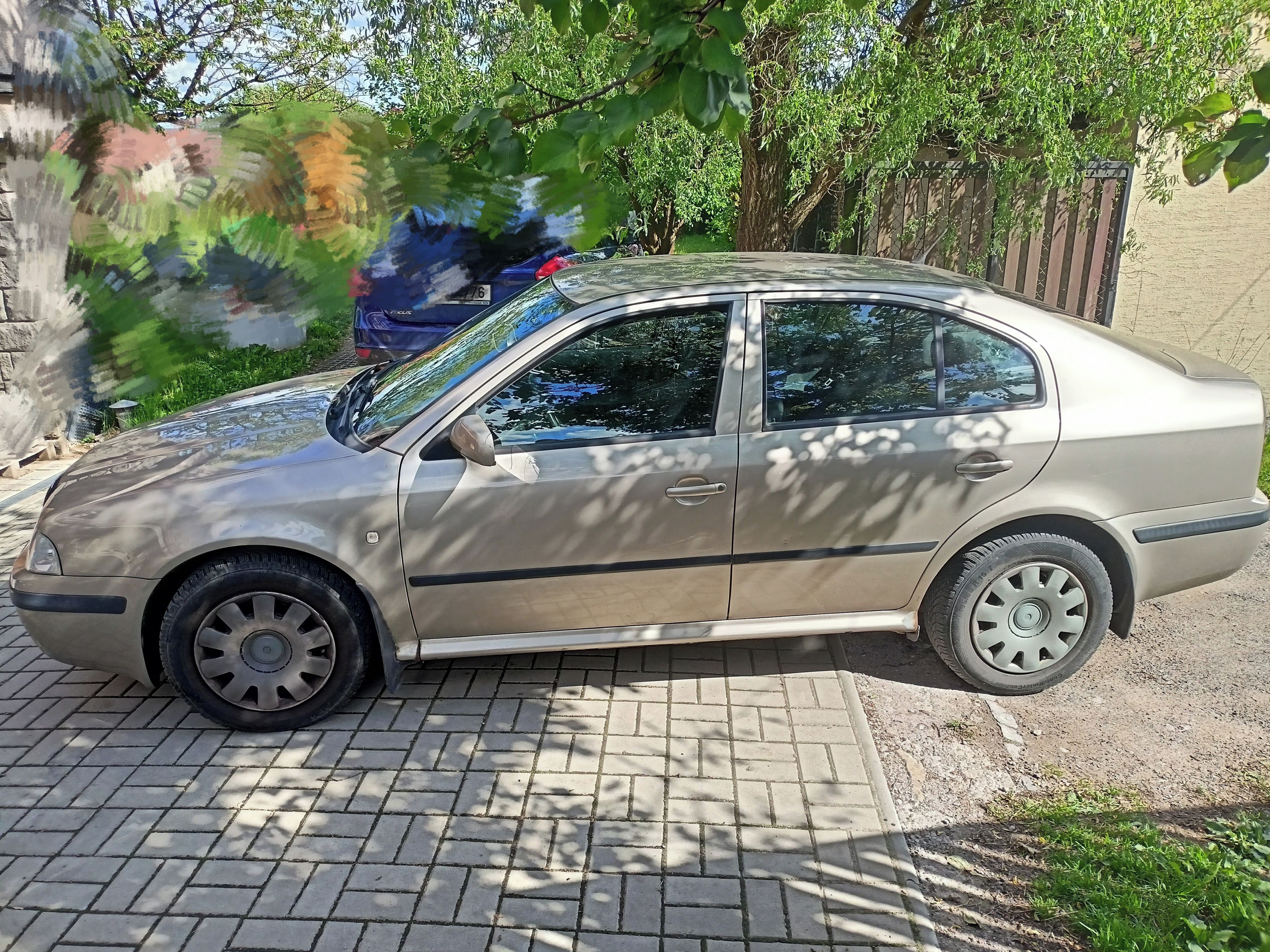Škoda Octavia, 1.6 benzín 2004 - fotka 3
