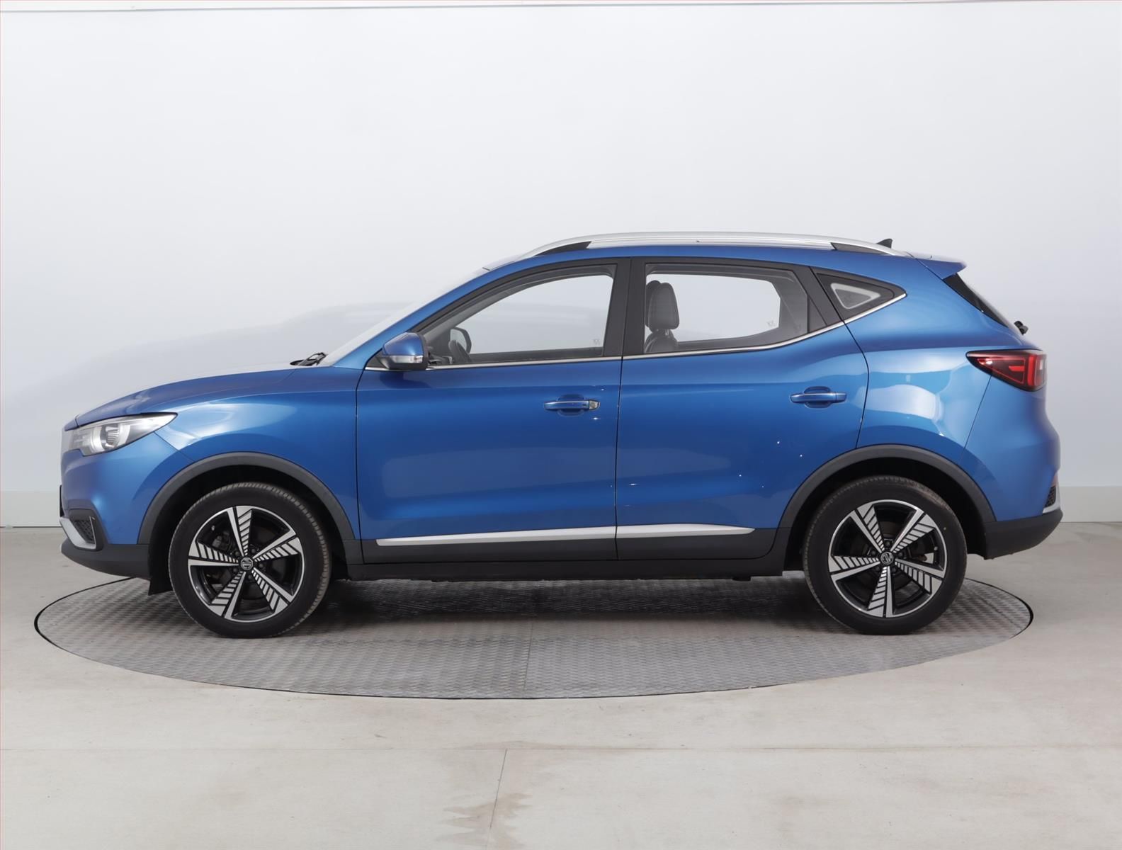 MG ZS, EV 42.5 kWh, SoH 54%, Luxury - fotka 3