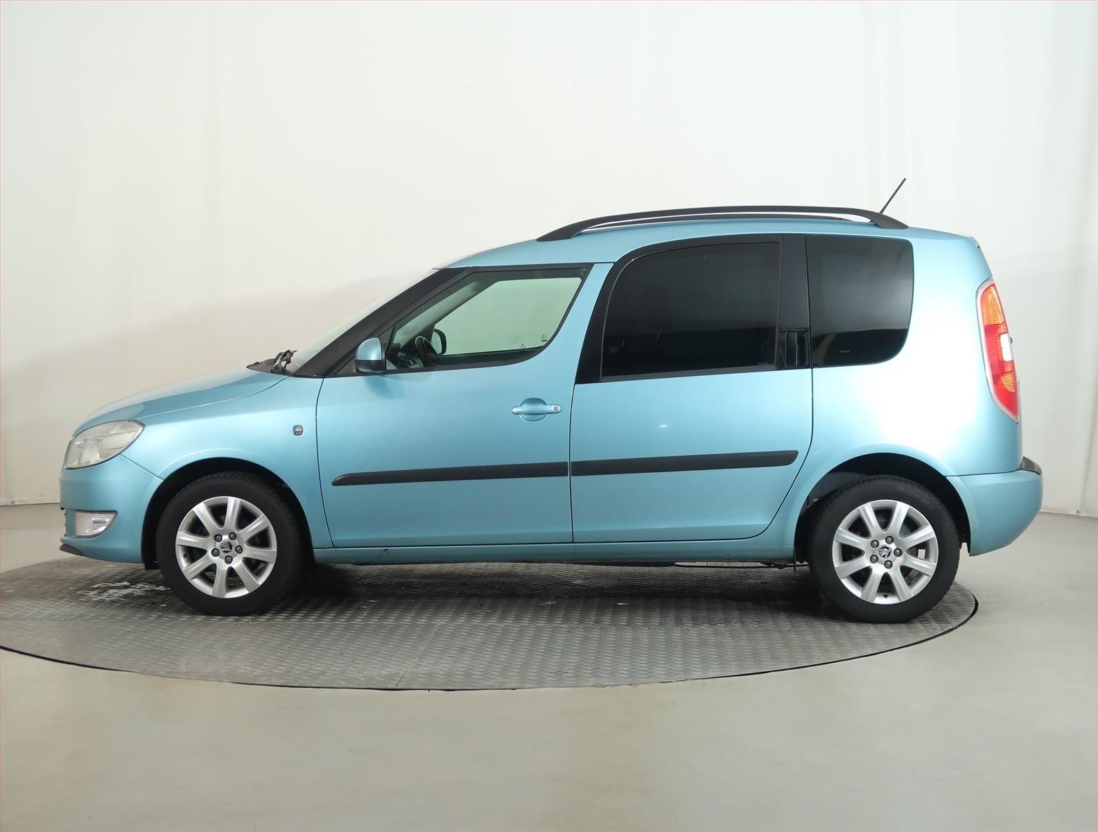 Škoda Roomster, 1.2 TSI, Serv.kniha - fotka 3