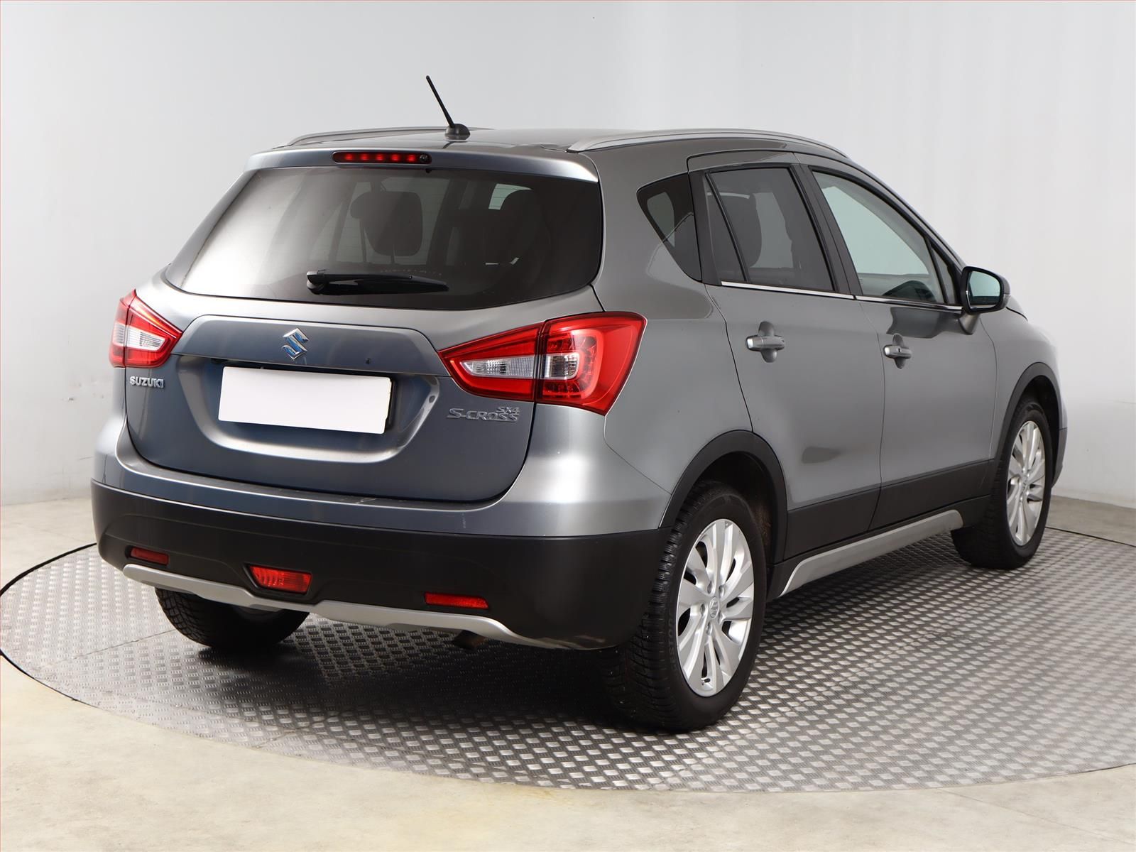 Suzuki SX4 S-Cross, 1.0 BoosterJet, Premium, ČR - fotka 5