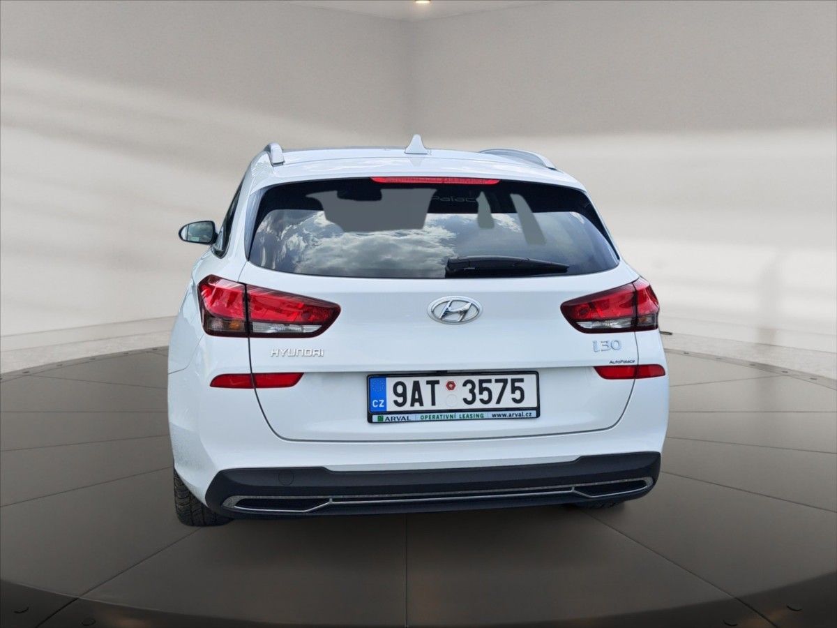 Hyundai i30, 1,0 TGDI 120 Smart - fotka 4