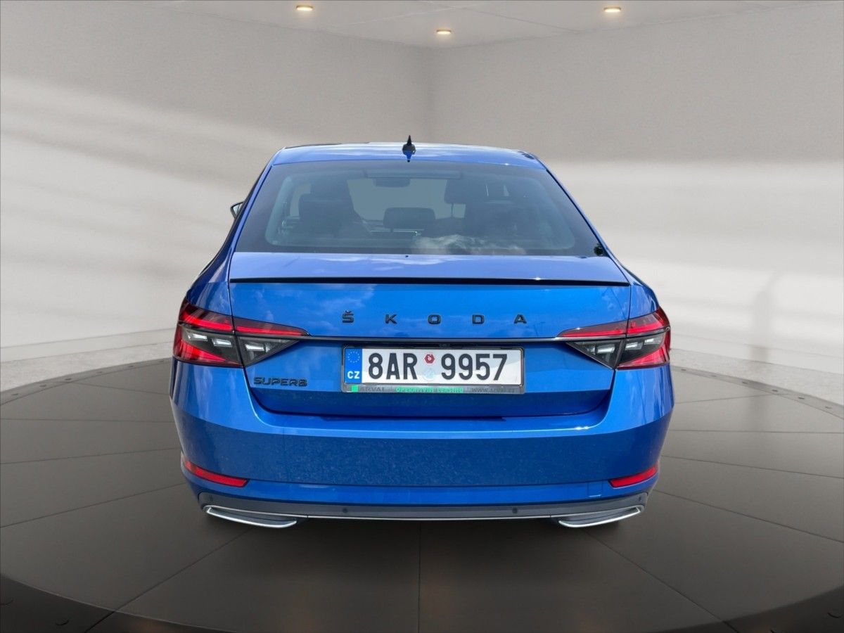Škoda Superb, 1,5 TSI 110 Sportline - fotka 5