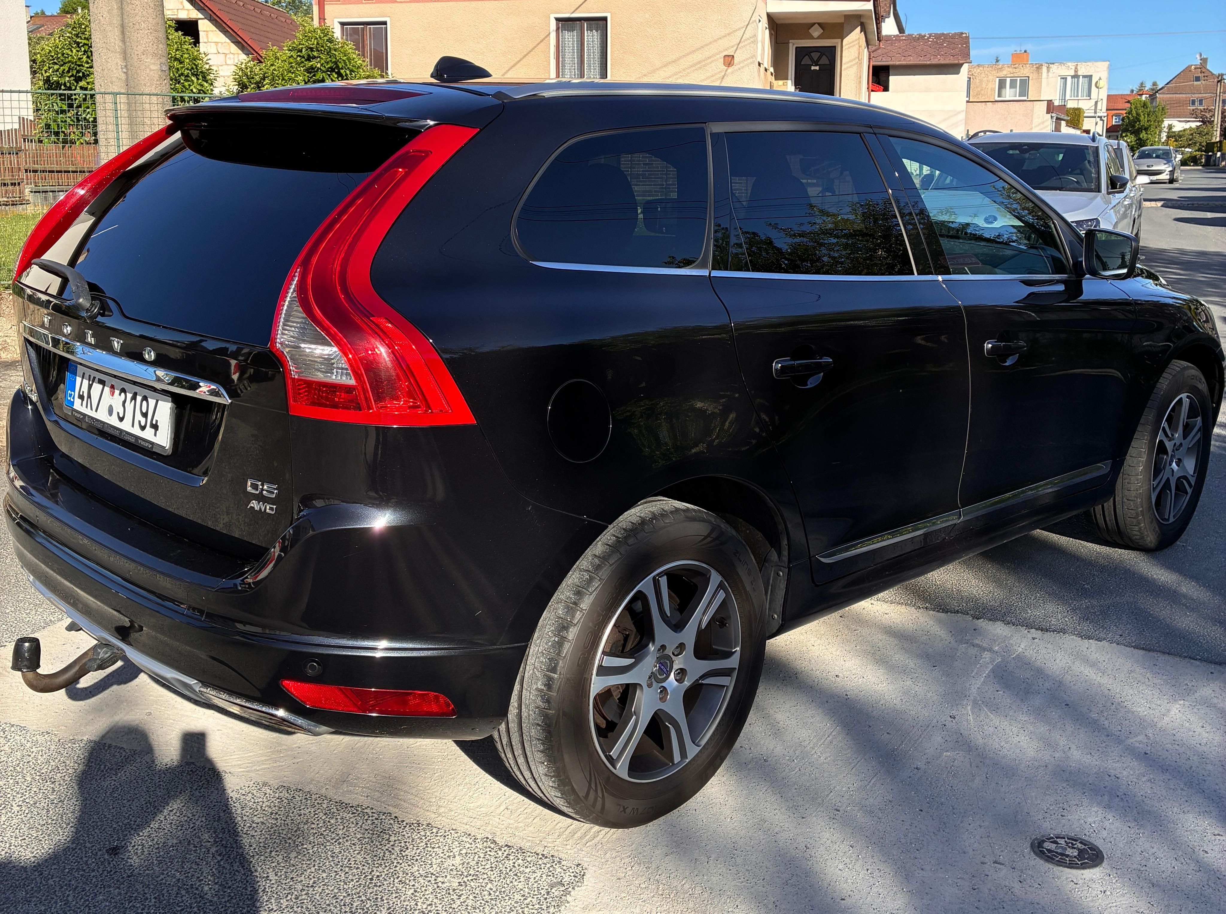Volvo XC60, 2.4 D5 158 kW, Summum - fotka 4