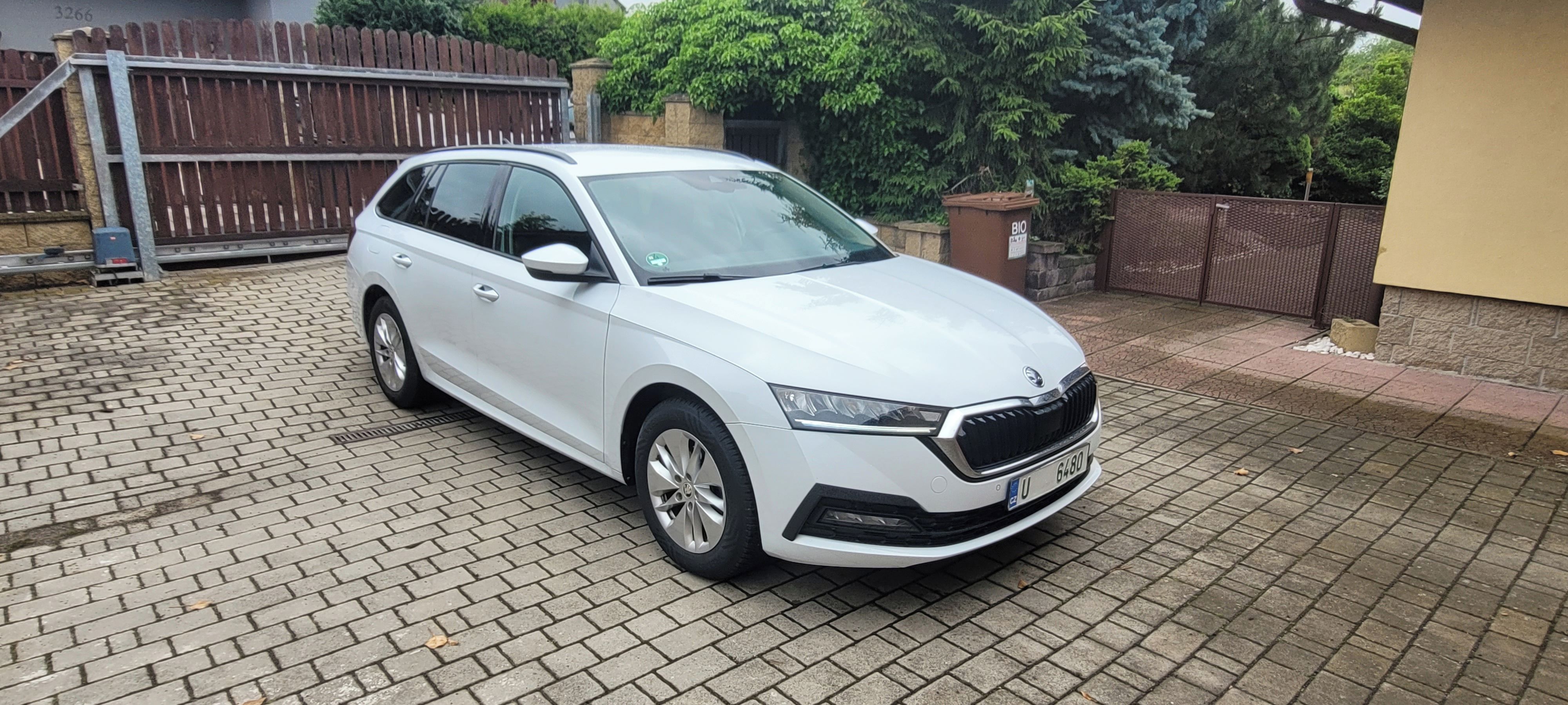 Škoda Octavia, TSi VIRTUAL navi tažný el.kufr