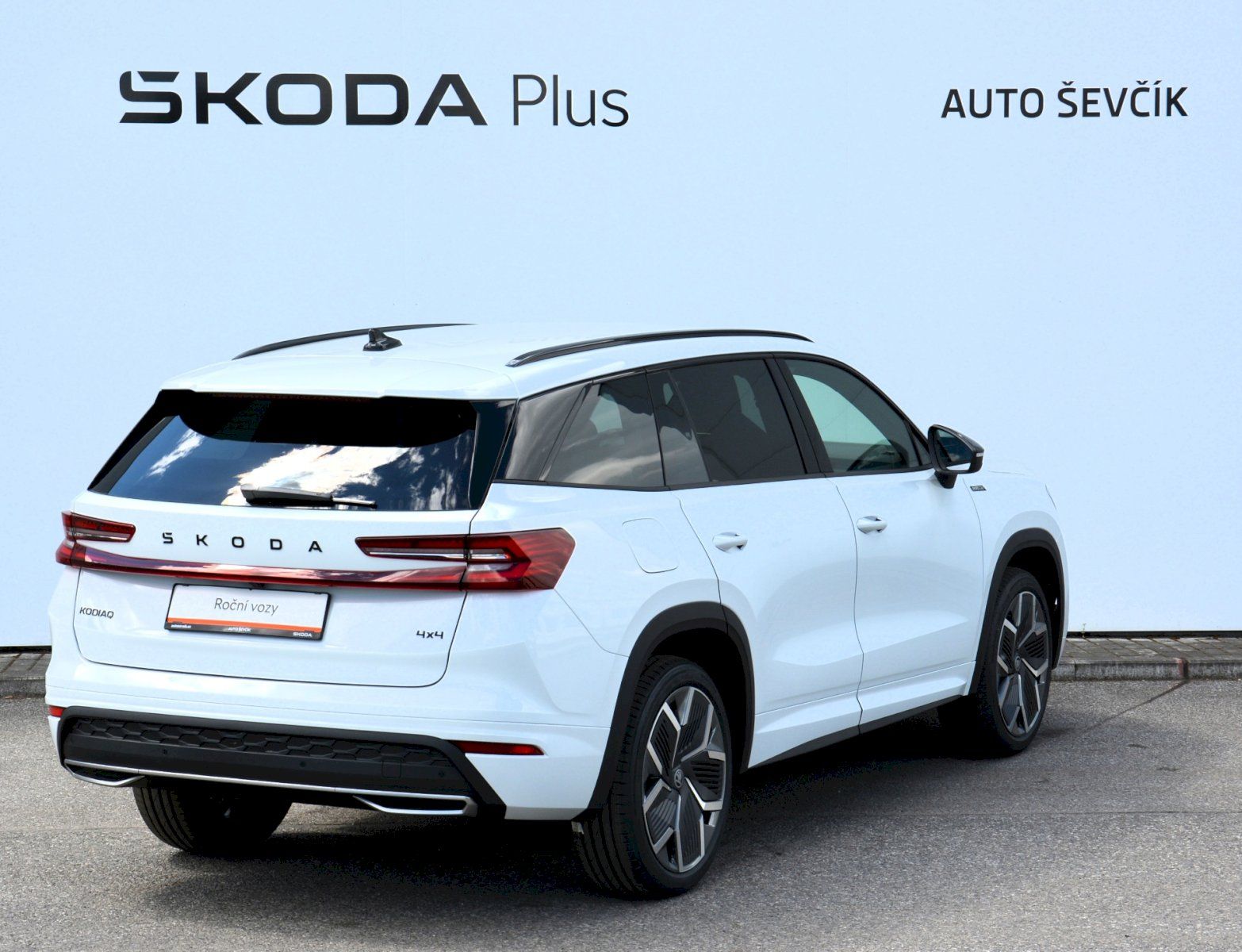 Škoda Kodiaq, SportLine 2,0 TSI 150 kW 7 AP - fotka 2
