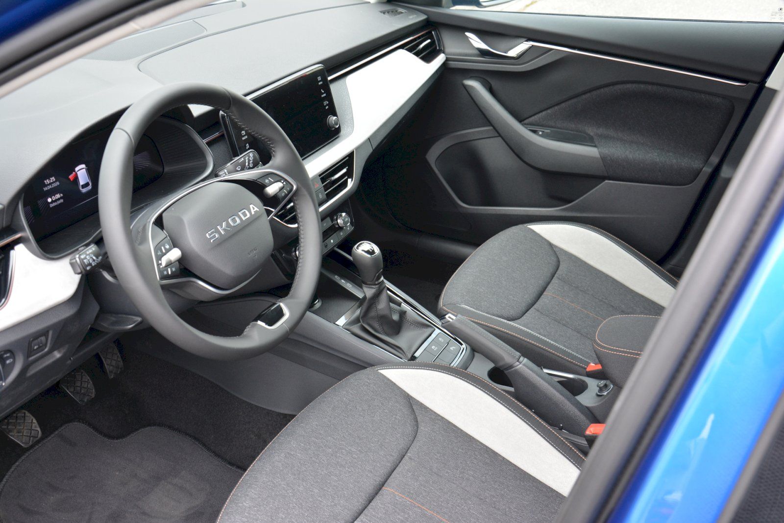 Škoda Scala, Top Selection 1,0 TSI 85 kW 6 - fotka 5