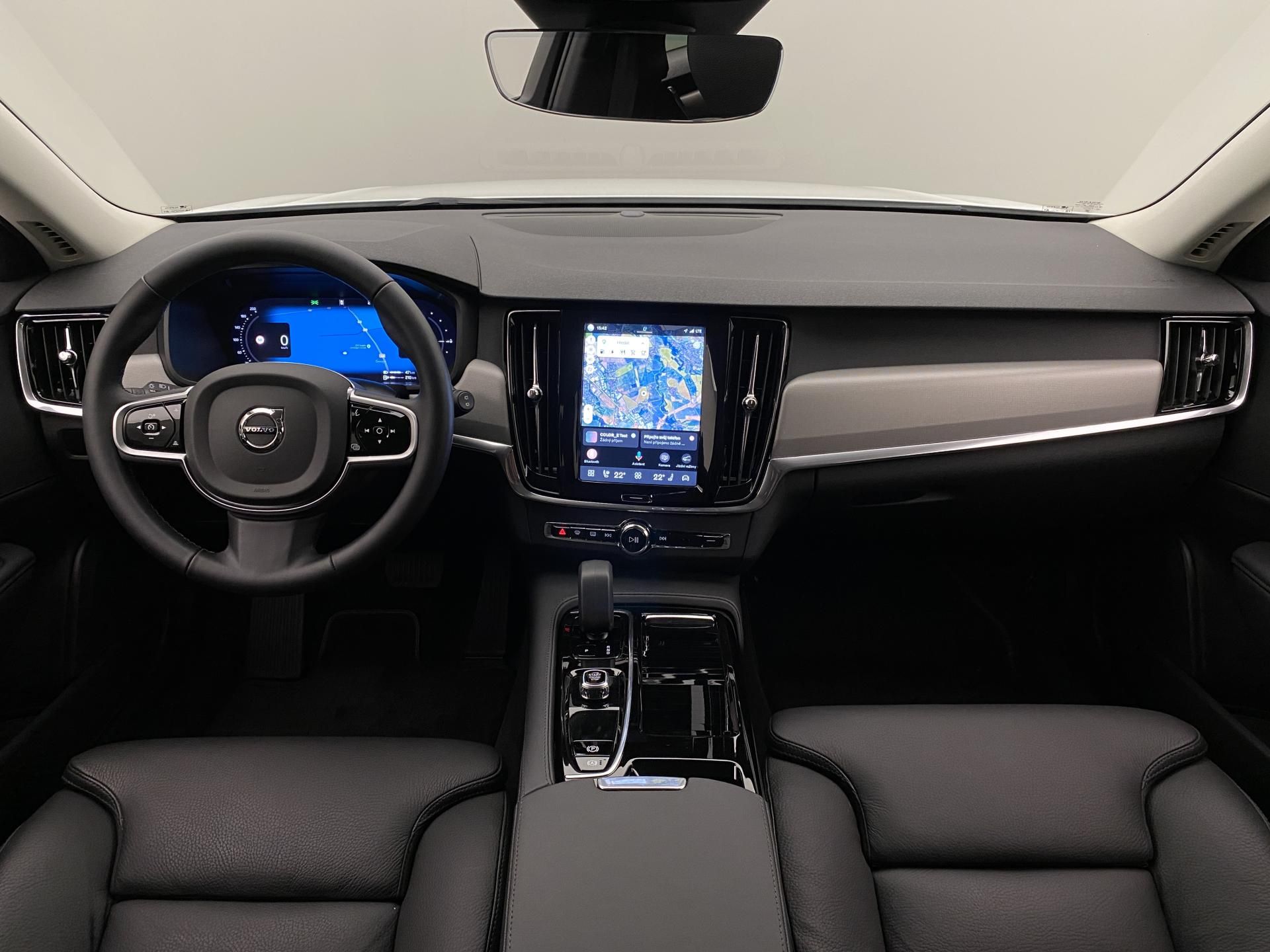 Volvo V90, T6 AWD RECHARGE DARK PLUS - fotka 2