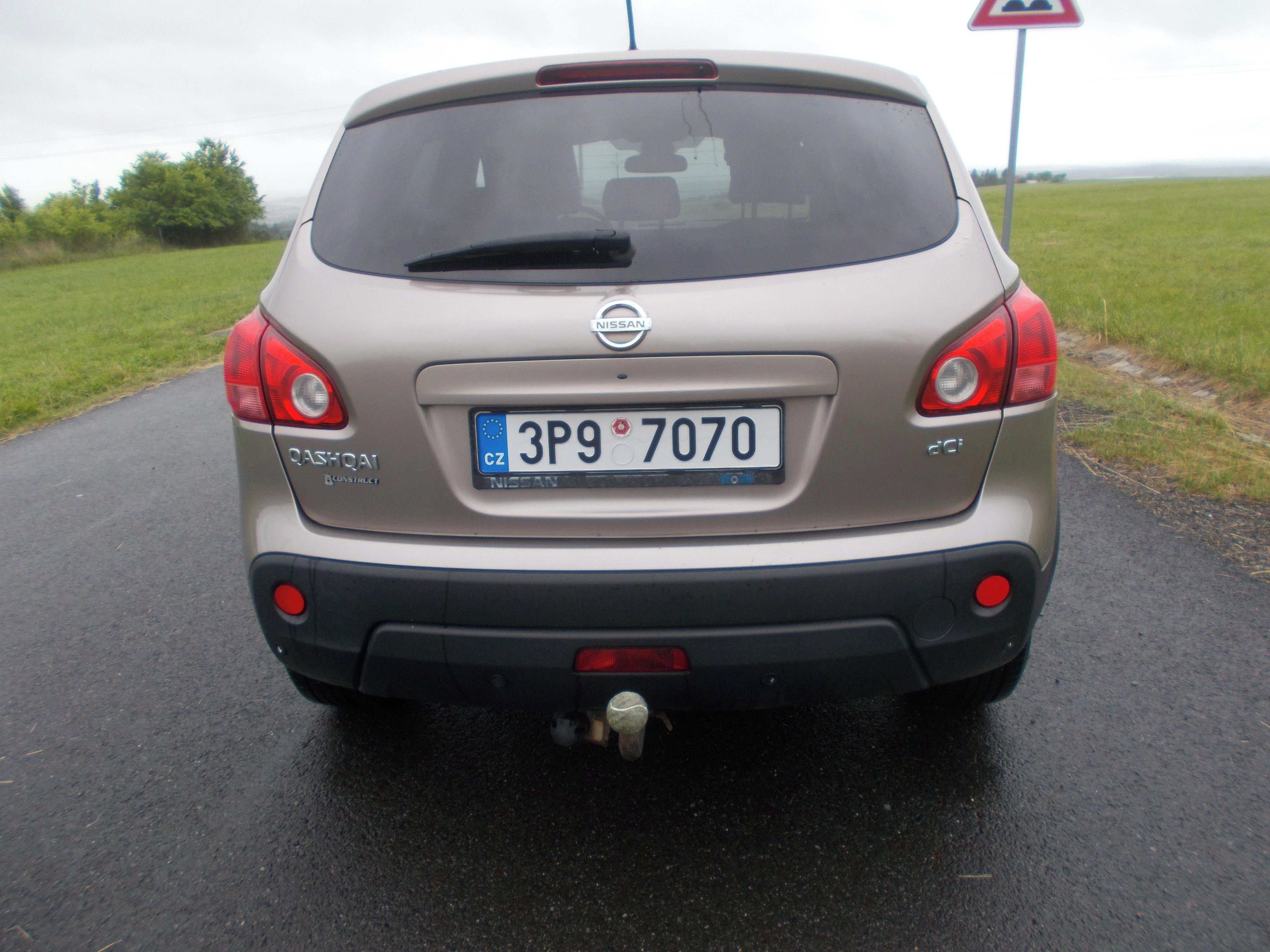 Nissan Qashqai, 1,5DCI 78KW,koup ČR-2 majitel - fotka 6