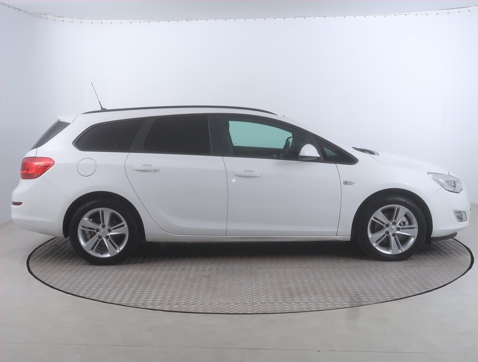 Opel Astra, 1.7 CDTI - fotka 6