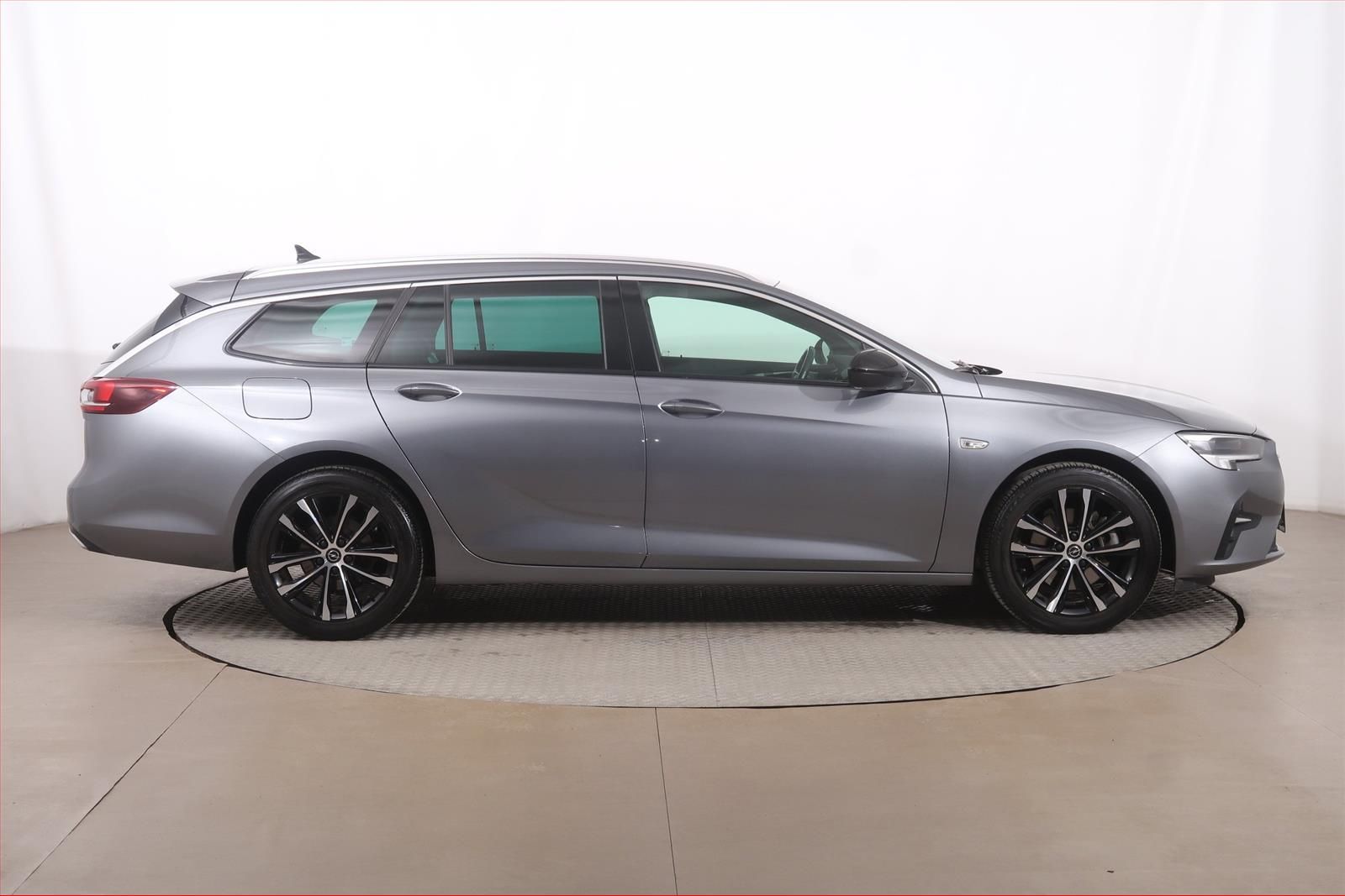 Opel Insignia, 2.0 CDTI, Automat - fotka 6