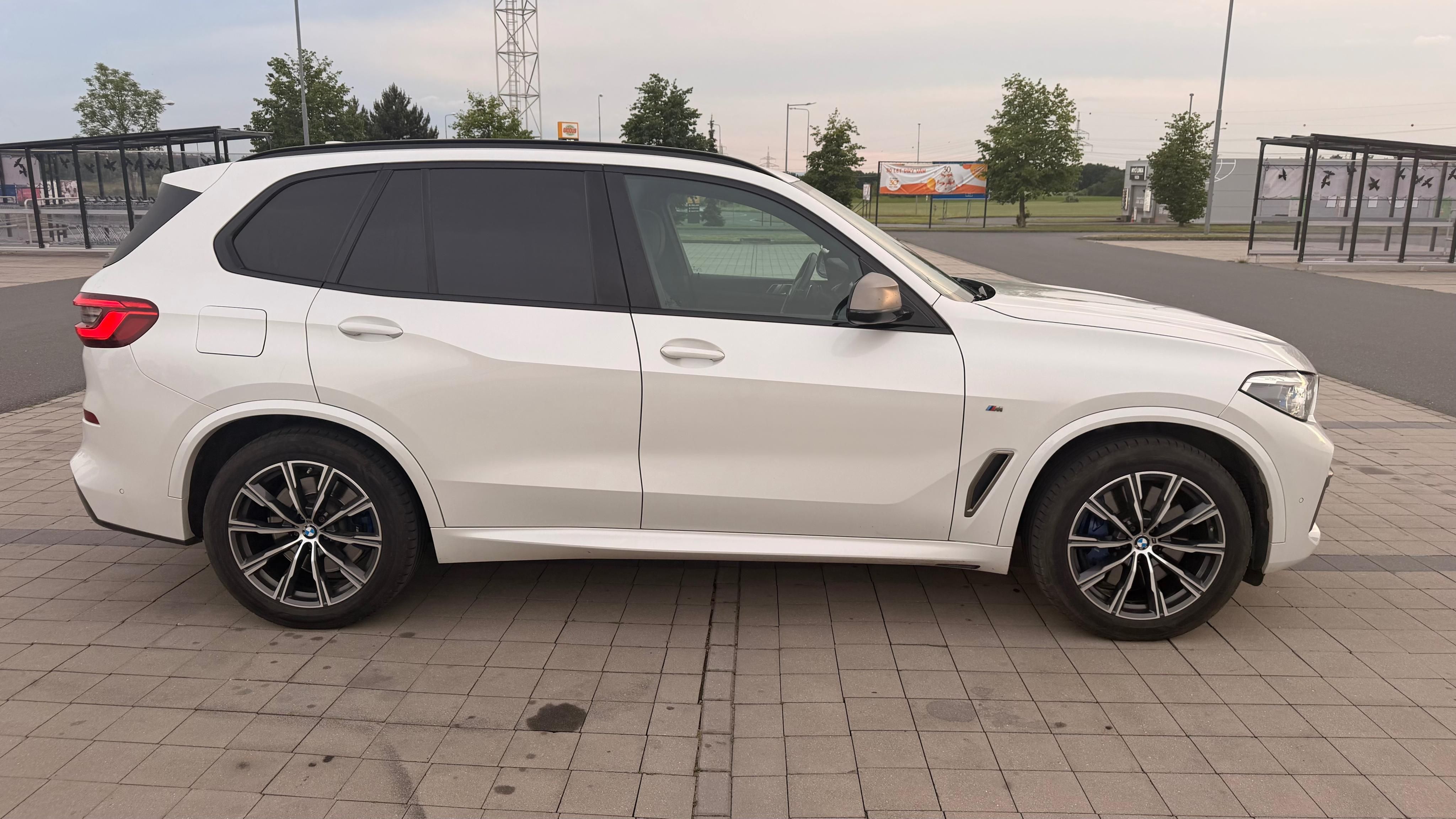 BMW X5, M50d – Panorama, nezávislé top - fotka 6