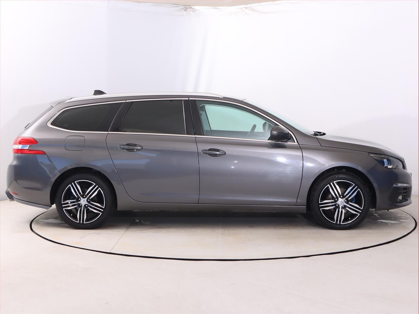 Peugeot 308, 1.6 BlueHDi - fotka 6