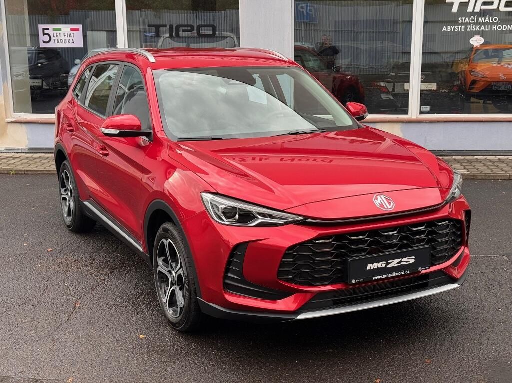MG ZS, 1,5l Hybrid + (197k) Emotion - fotka 2