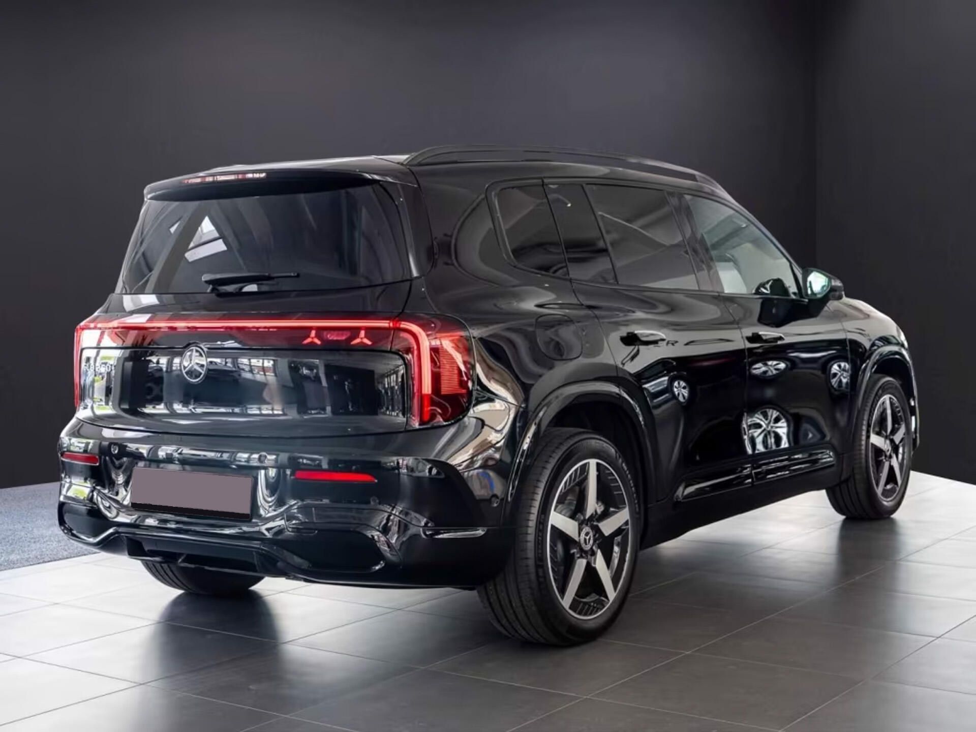 Mercedes-Benz GLB, 250+ AMG Superscreen Burm Pano - fotka 3