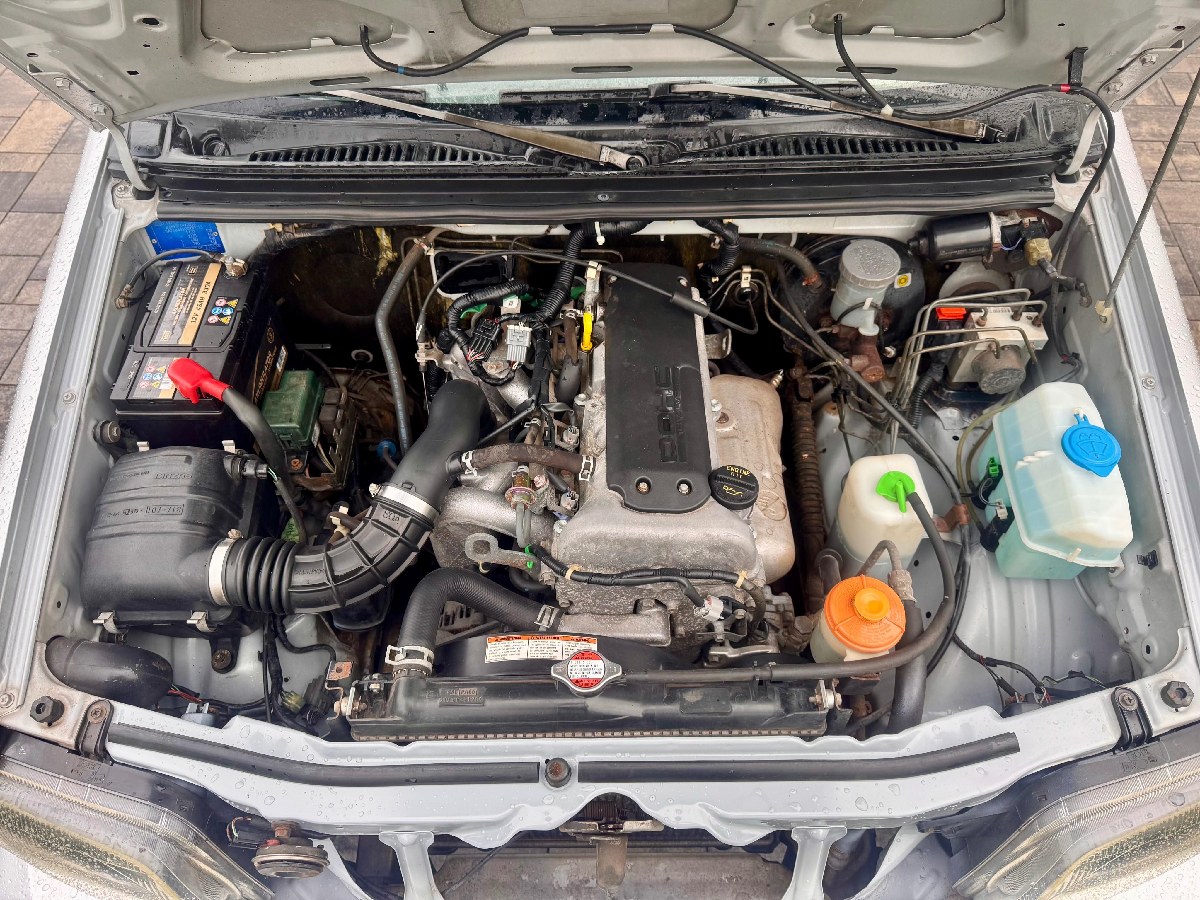 Suzuki Jimny, 1.3i,4X4,TAŽNÉ,STK 06/2028 - fotka 6