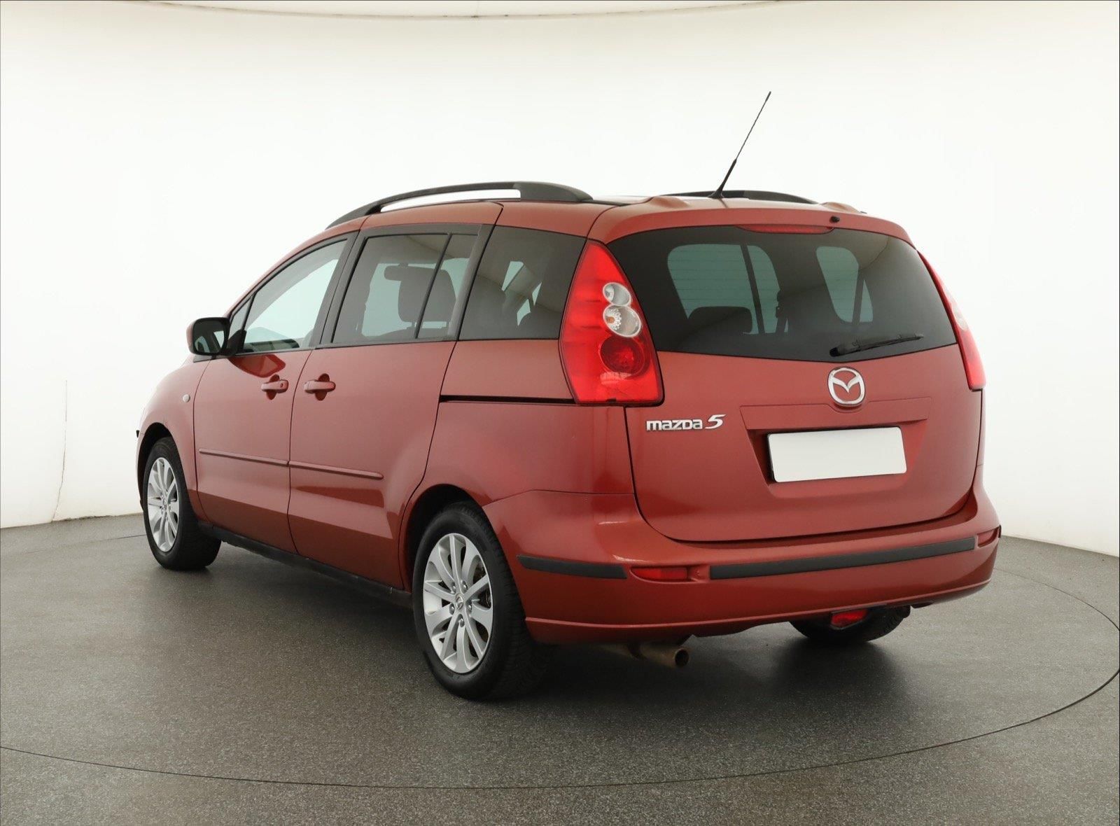 Mazda 5, 2.0, 7 míst, Automatická klima - fotka 4