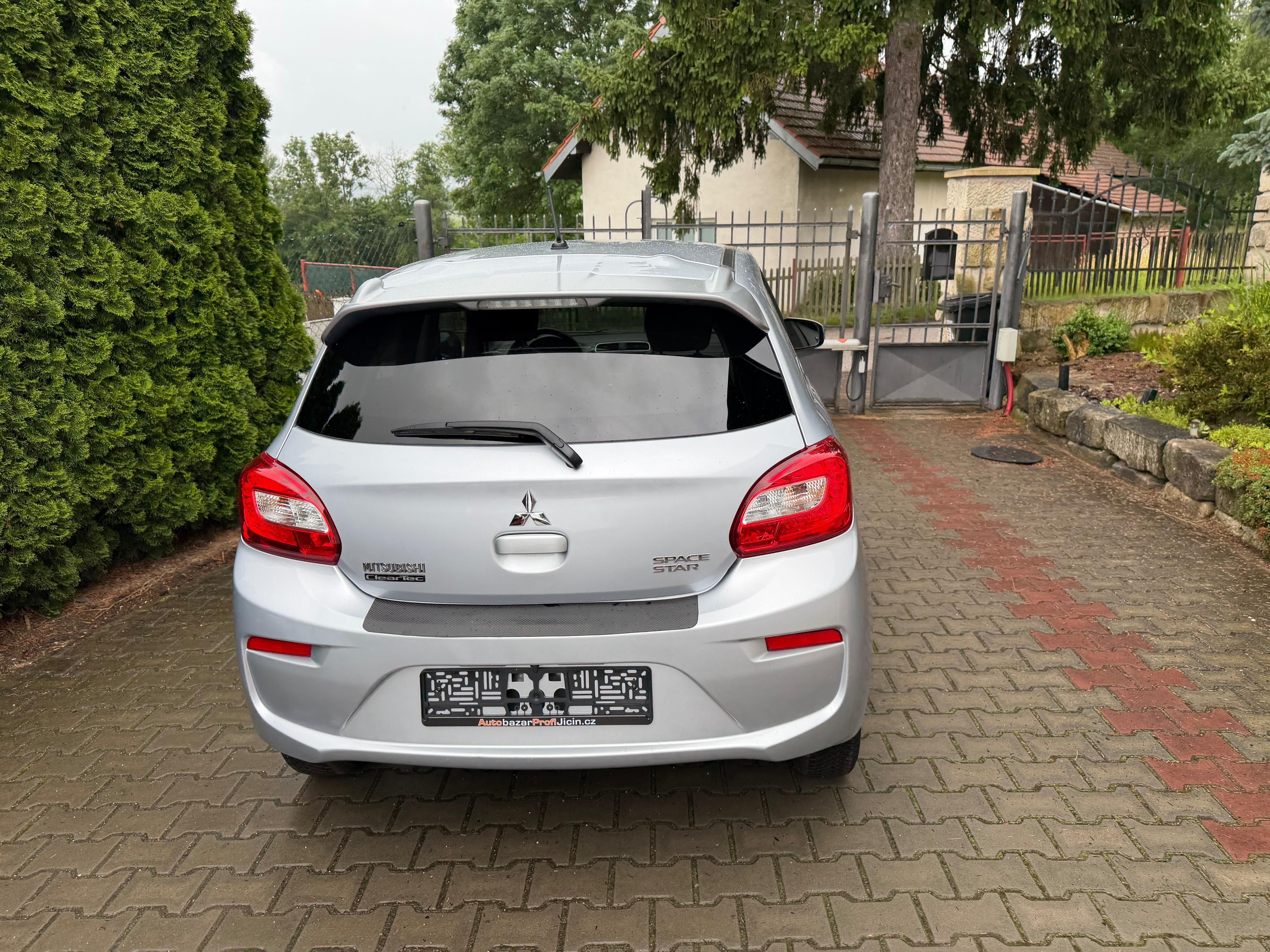 Mitsubishi Space Star, 1,2 Intro naj:24000km top stav - fotka 5