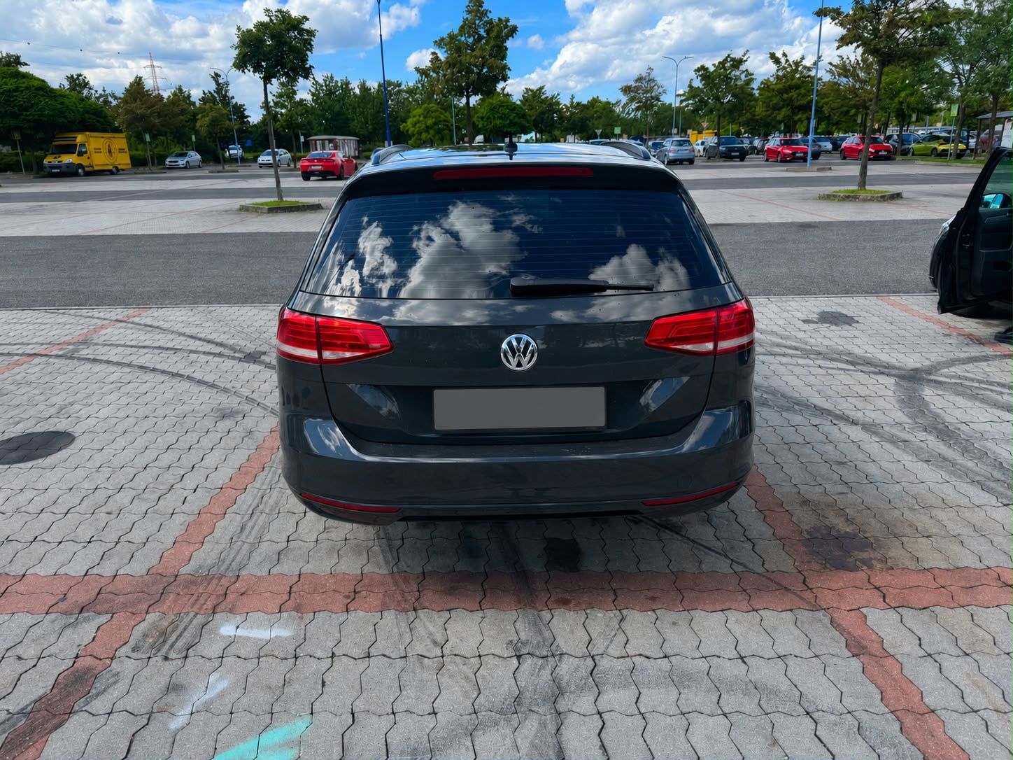 Volkswagen Passat, 2,0TDi 110kW DSG, DPH - fotka 5